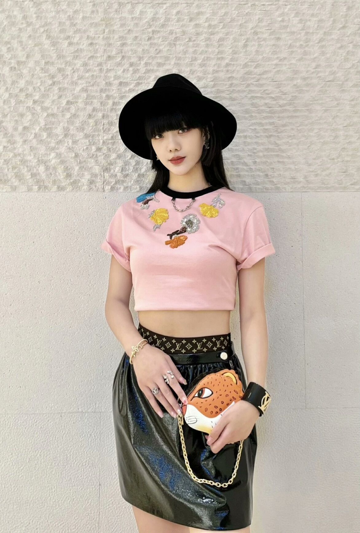 Louis Vuitton LV 2024 SS Embroidered Floral Tee Size XS / US 0-2 / IT 36-38 - 9 Thumbnail