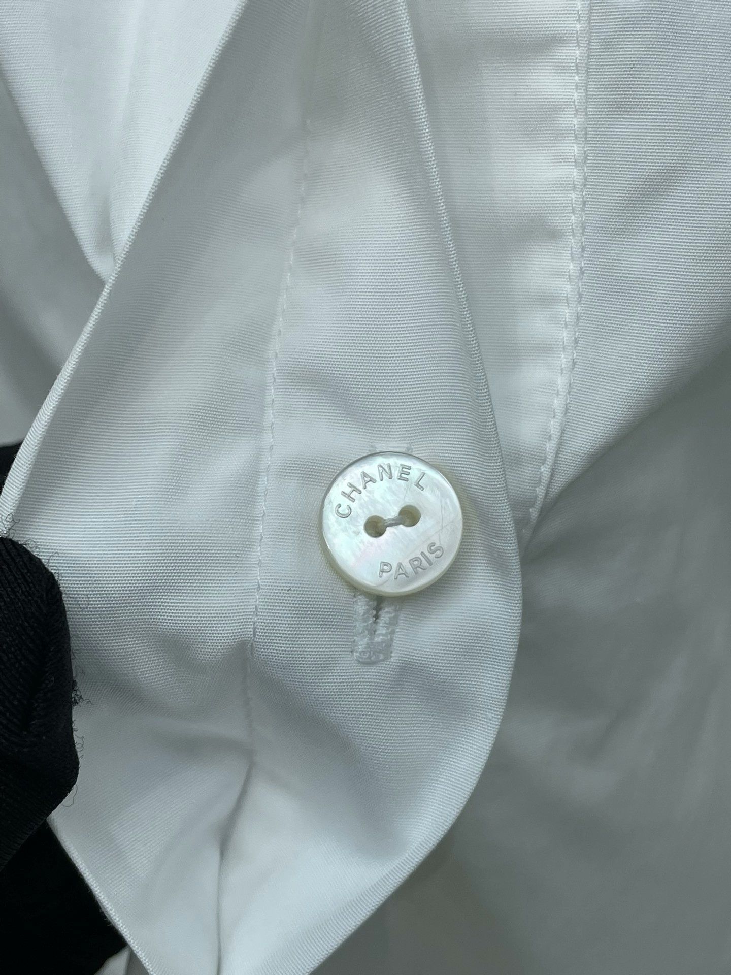 Chanel Chanel Diamond Button White Shirt Size XXS / US 00 / IT 34 - 5 Thumbnail