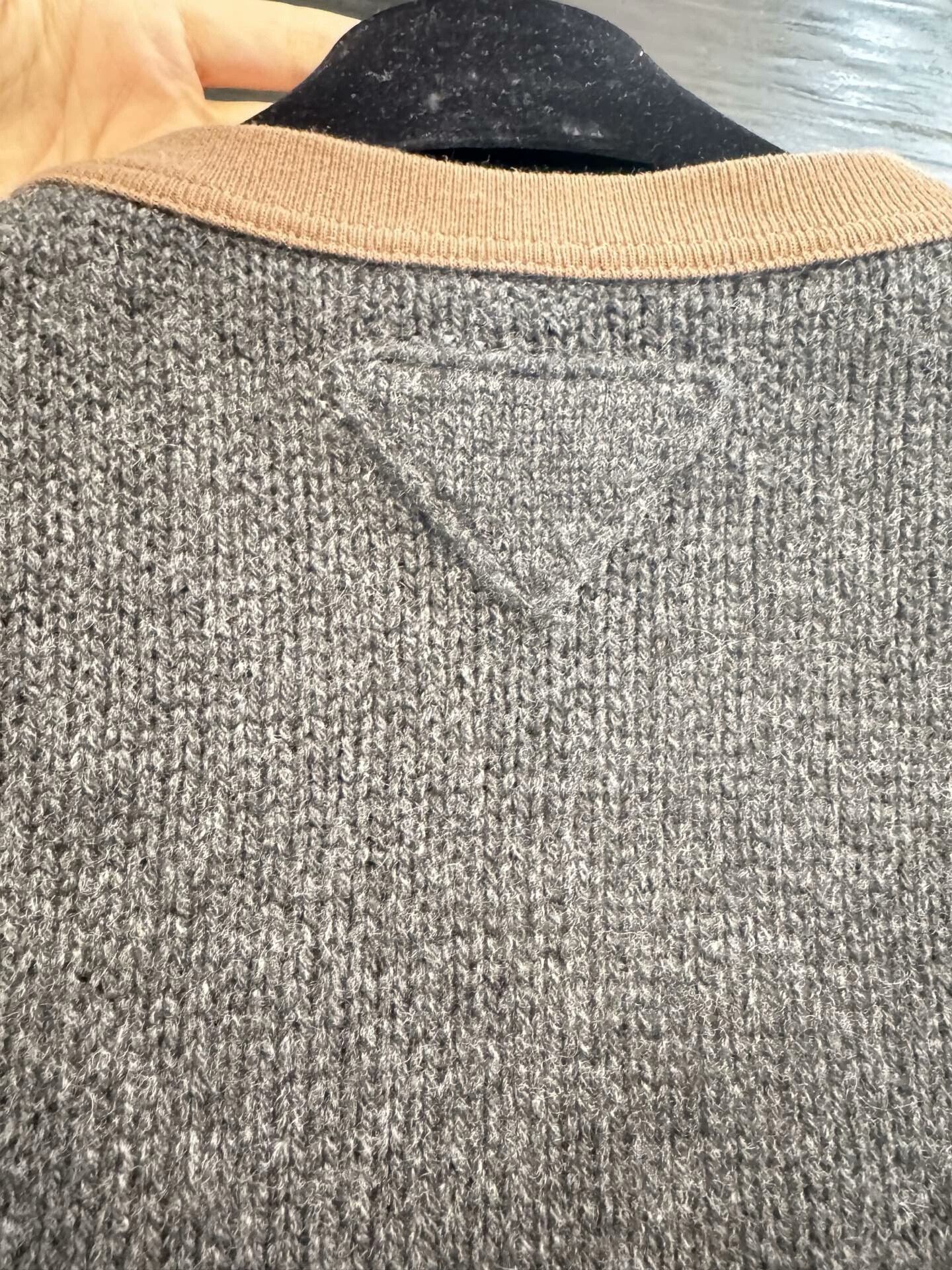 Prada Prada Colorblock Knit Short-Sleeve Top Size S / US 4 / IT 40 - 8 Thumbnail