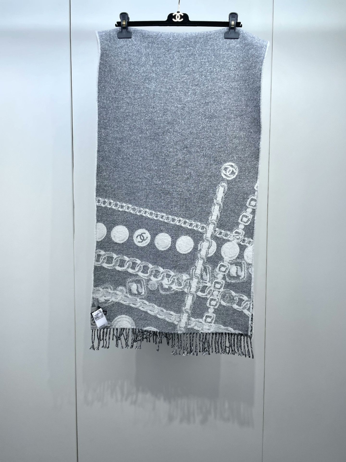 Chanel Chanel 25N Gray Pearl Chain Scarf Size ONE SIZE - 3 Thumbnail