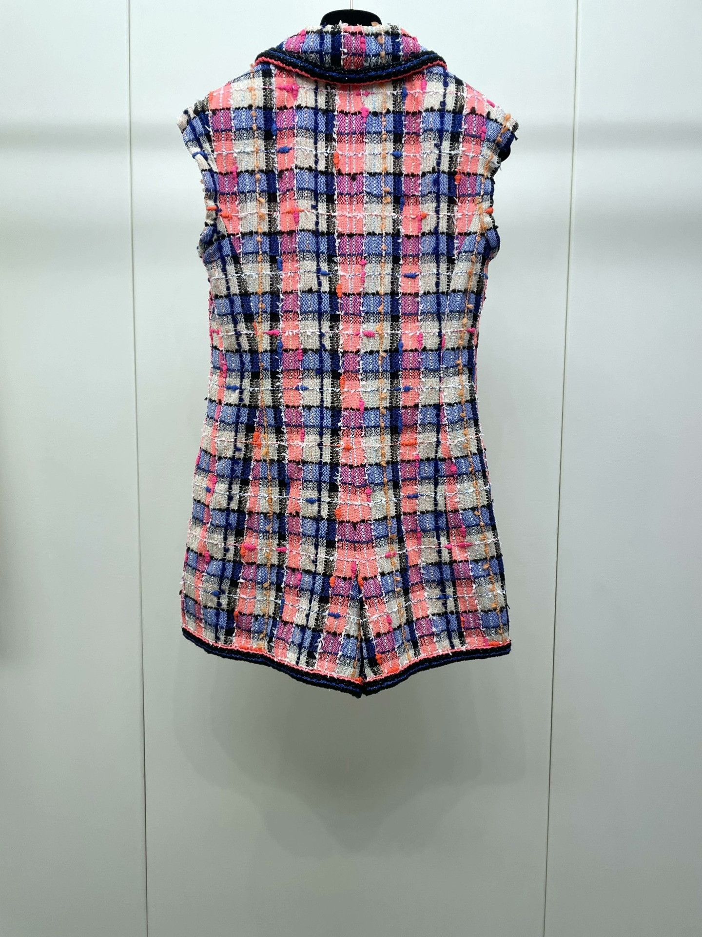Chanel Chanel Colorful Plaid Tweed Jumpsuit Size 34" / US 12 / IT 48 - 2 Thumbnail
