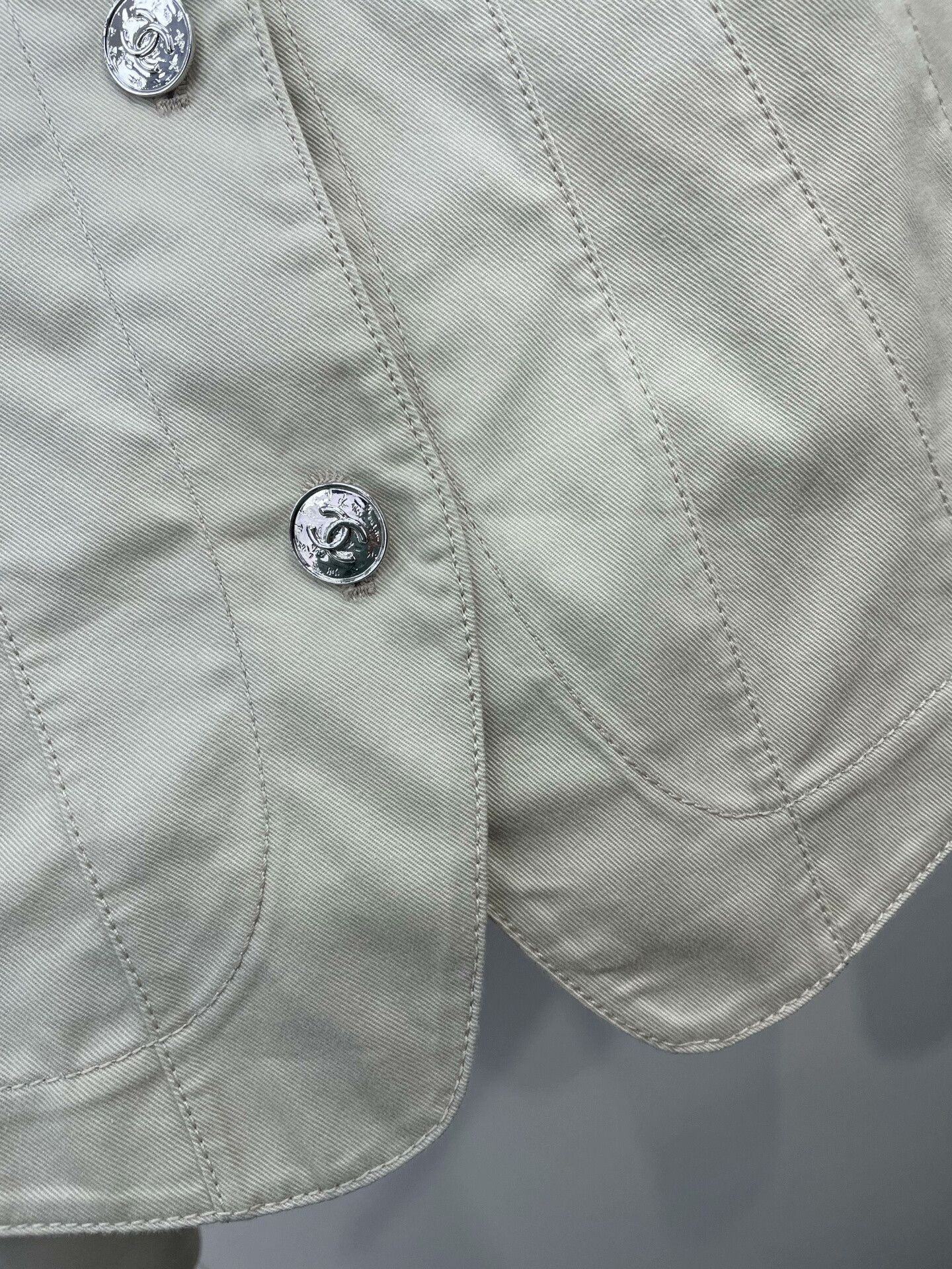 Chanel Chanel 26P Khaki Fitted Jacket Size XXS / US 00 / IT 34 - 5 Thumbnail