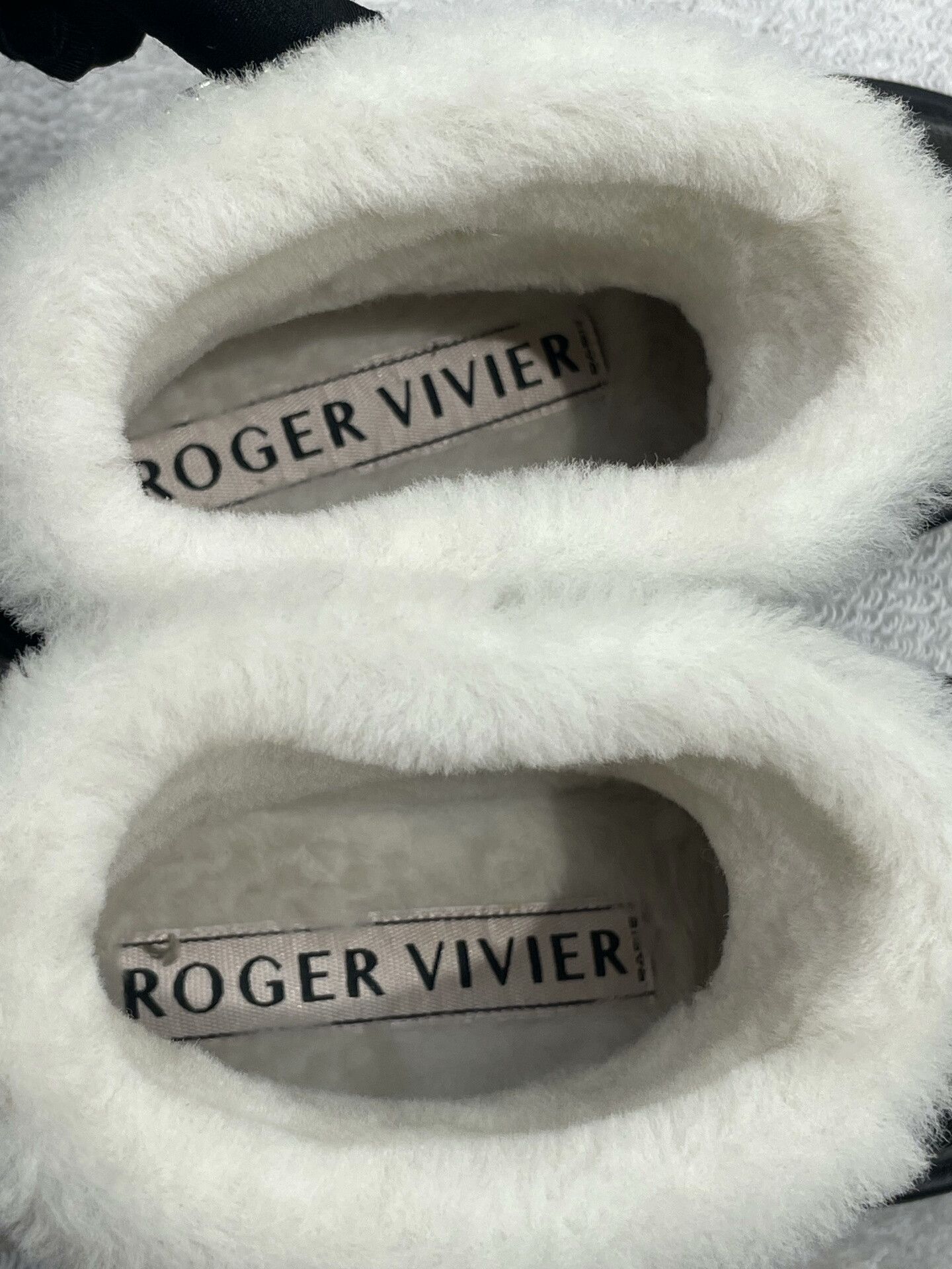 Roger Vivier Roger Vivier Black Shiny Snow Boots Size US 4 / IT 34 - 6 Thumbnail