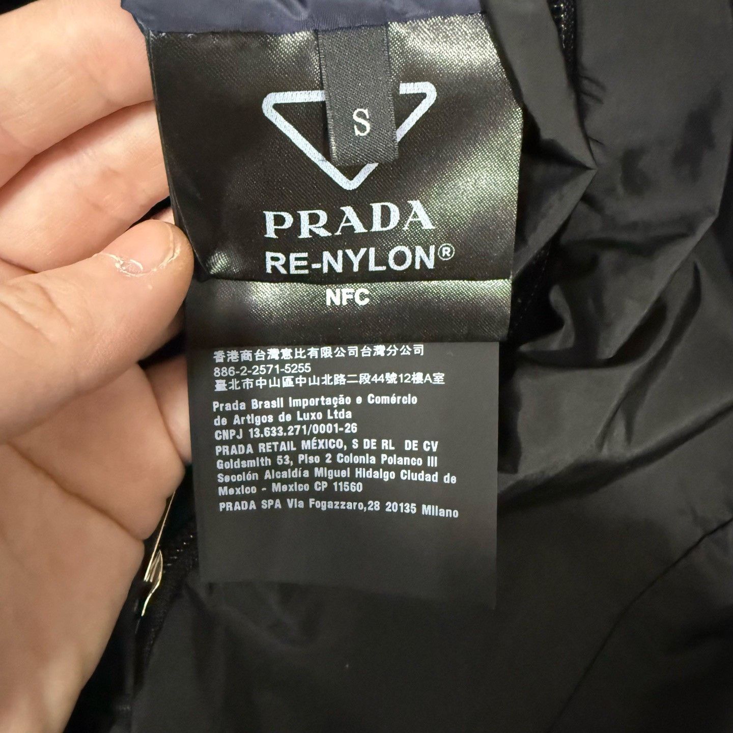 Prada Prada 2026 Reversible Triangle Logo Nylon Jacket Size US S / EU 44-46 / 1 - 4 Thumbnail