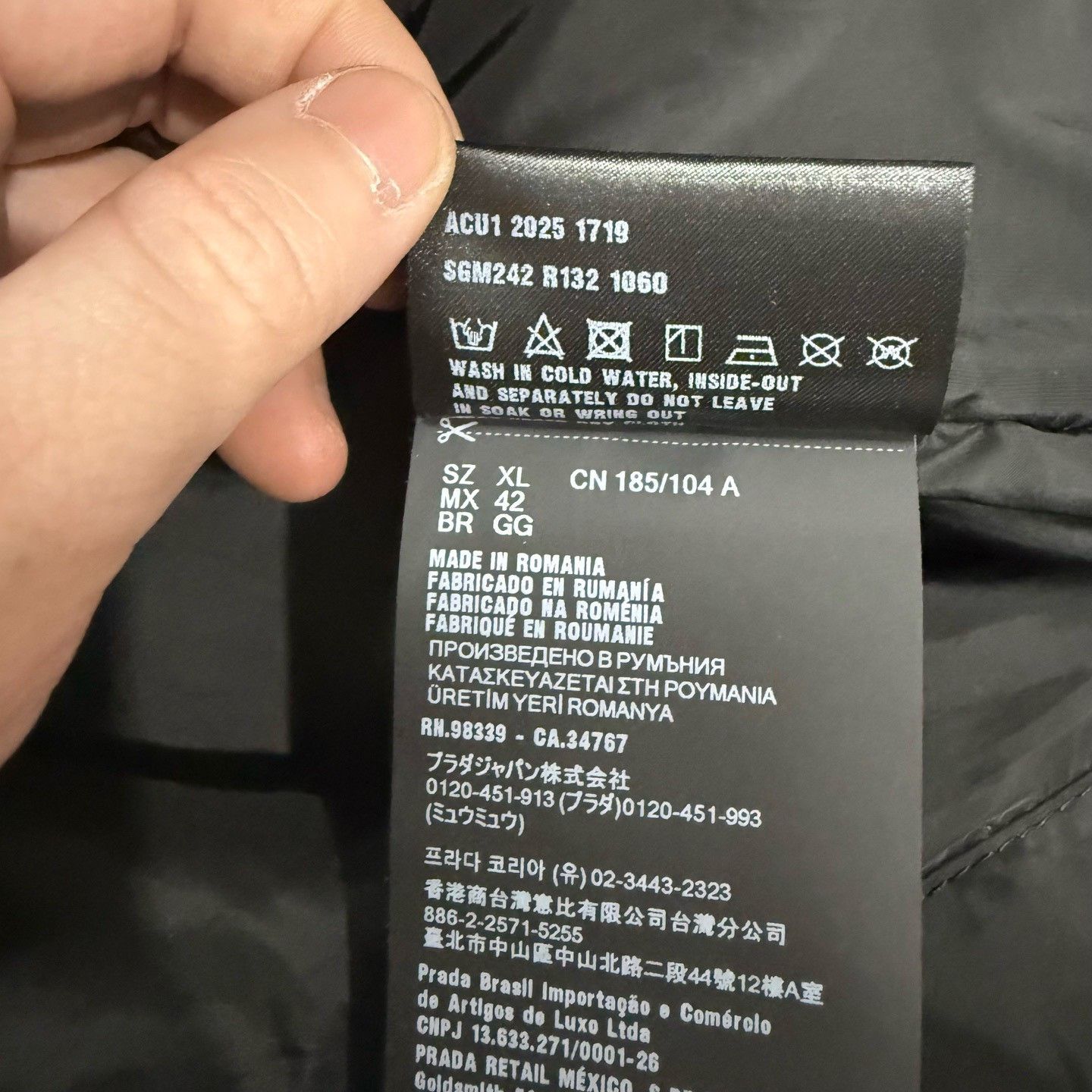 Prada Prada New Black Triangle Logo Puffer Jacket XL Size US XL / EU 56 / 4 - 5 Thumbnail