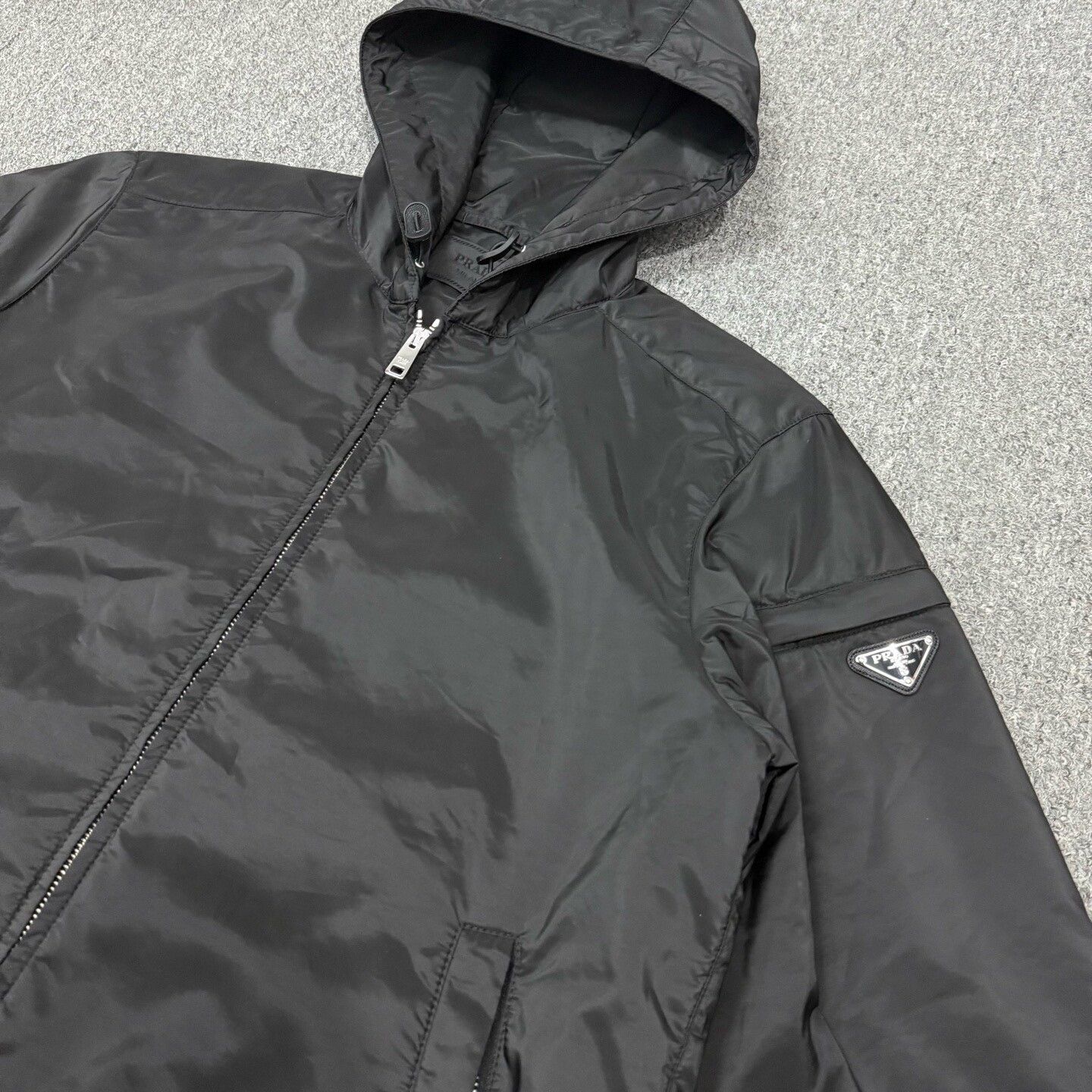 Prada Prada New Black Triangle Logo Puffer Jacket XL Size US XL / EU 56 / 4 - 3 Thumbnail