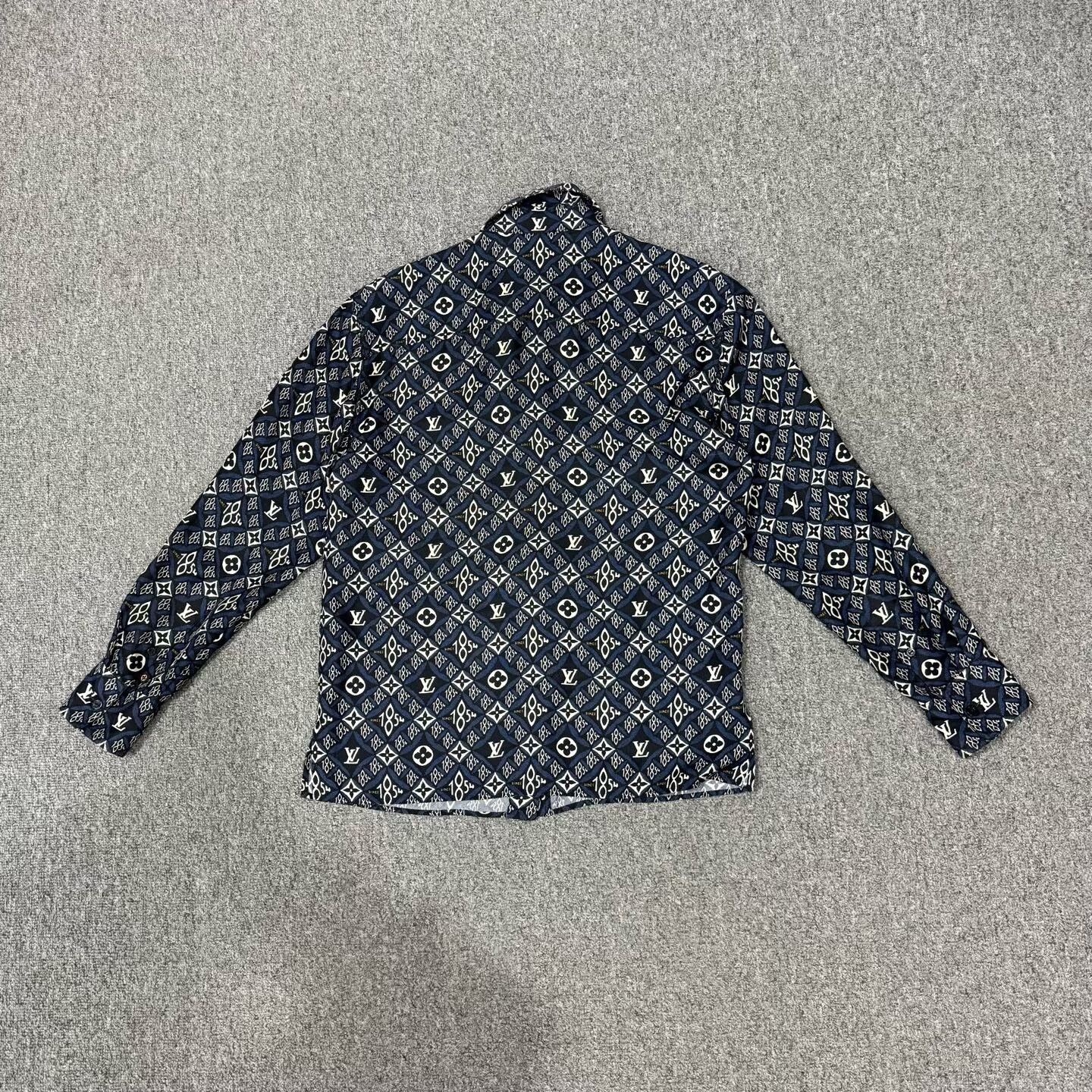 Louis Vuitton Louis Vuitton Monogram Silk Long-Sleeve Shirt Size XXS / US 00 / IT 34 - 2 Thumbnail