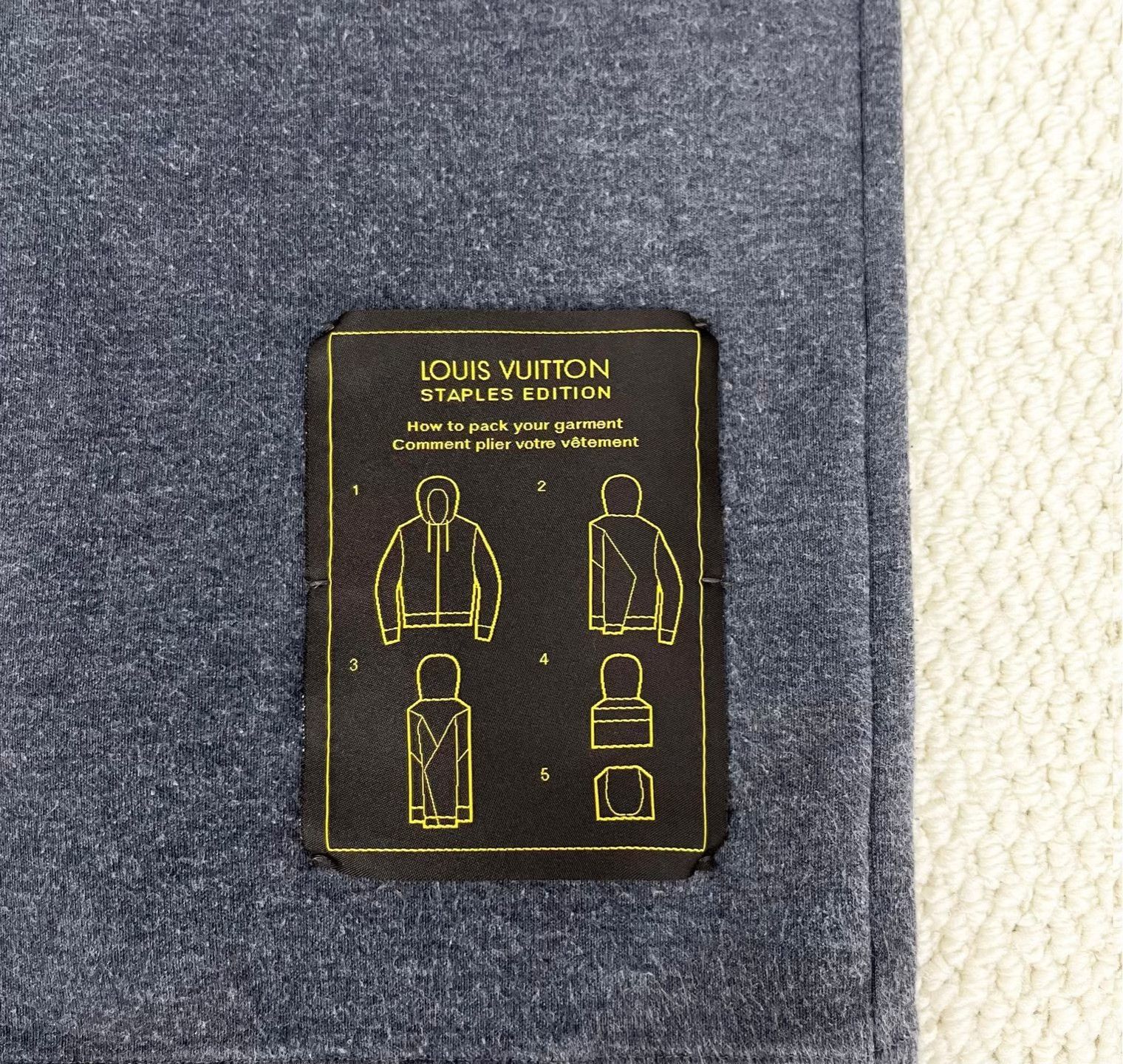 Louis Vuitton Louis Vuitton Gray Zip Hoodie Size US S / EU 44-46 / 1 - 5 Thumbnail