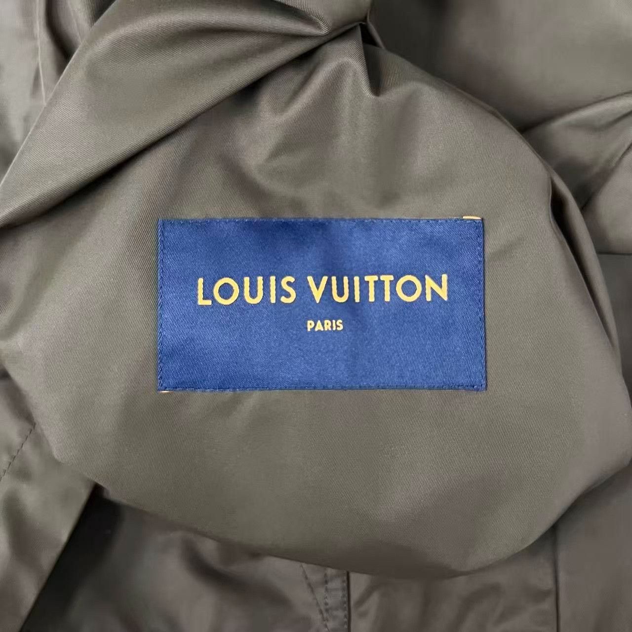 Louis Vuitton Louis Vuitton Reversible Monogram Zip Hoodie Size US L / EU 52-54 / 3 - 5 Thumbnail