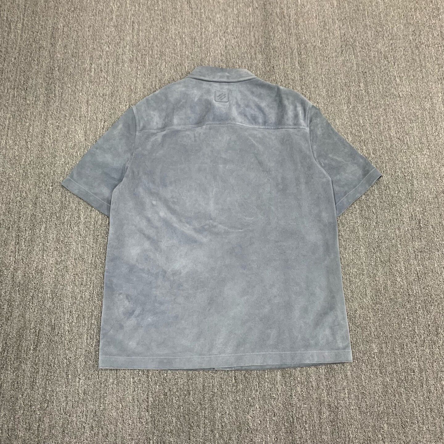 Louis Vuitton Louis Vuitton Blue Suede Short-Sleeve Shirt Size US M / EU 48-50 / 2 - 2 Thumbnail