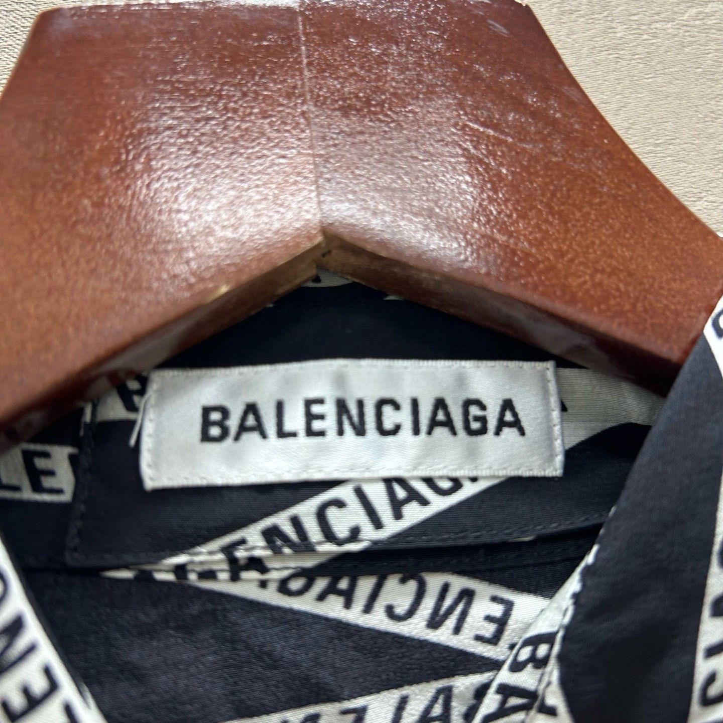 Balenciaga Balenciaga All-Over Print Shirt 34 Size XXS / US 00 / IT 34 - 3 Thumbnail
