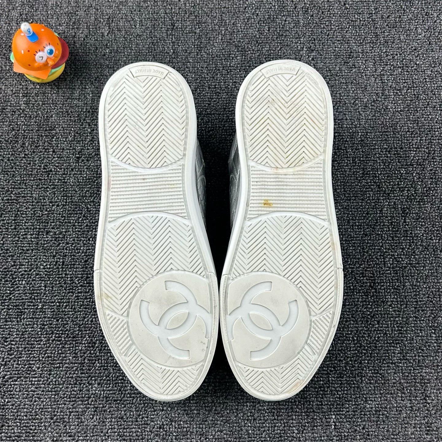 Chanel Chanel Silver Sneakers Size US 8 / IT 38 - 6 Thumbnail