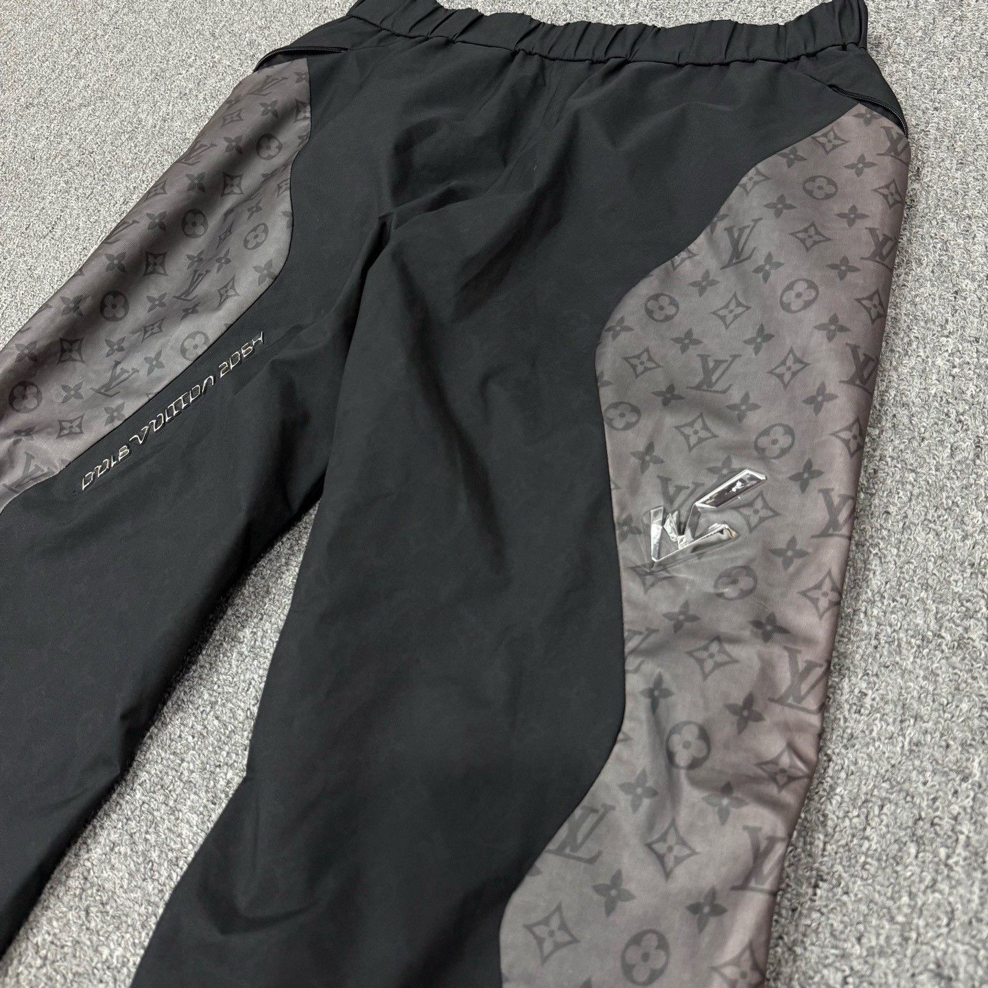 Louis Vuitton Louis Vuitton 2054 Monogram Thermal Pants Size US 28 / EU 44 - 3 Thumbnail