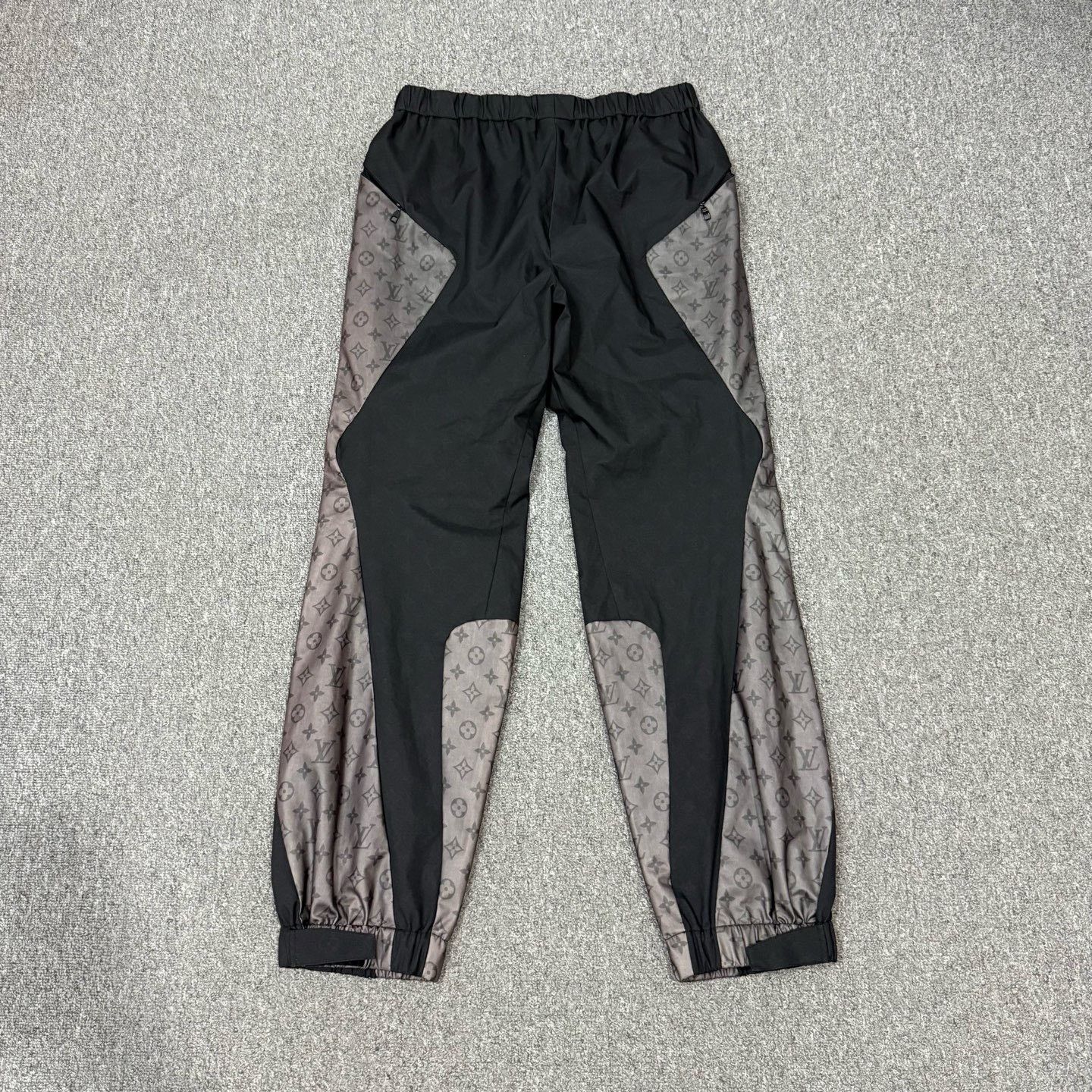 Louis Vuitton Louis Vuitton 2054 Monogram Thermal Pants Size US 28 / EU 44 - 2 Thumbnail