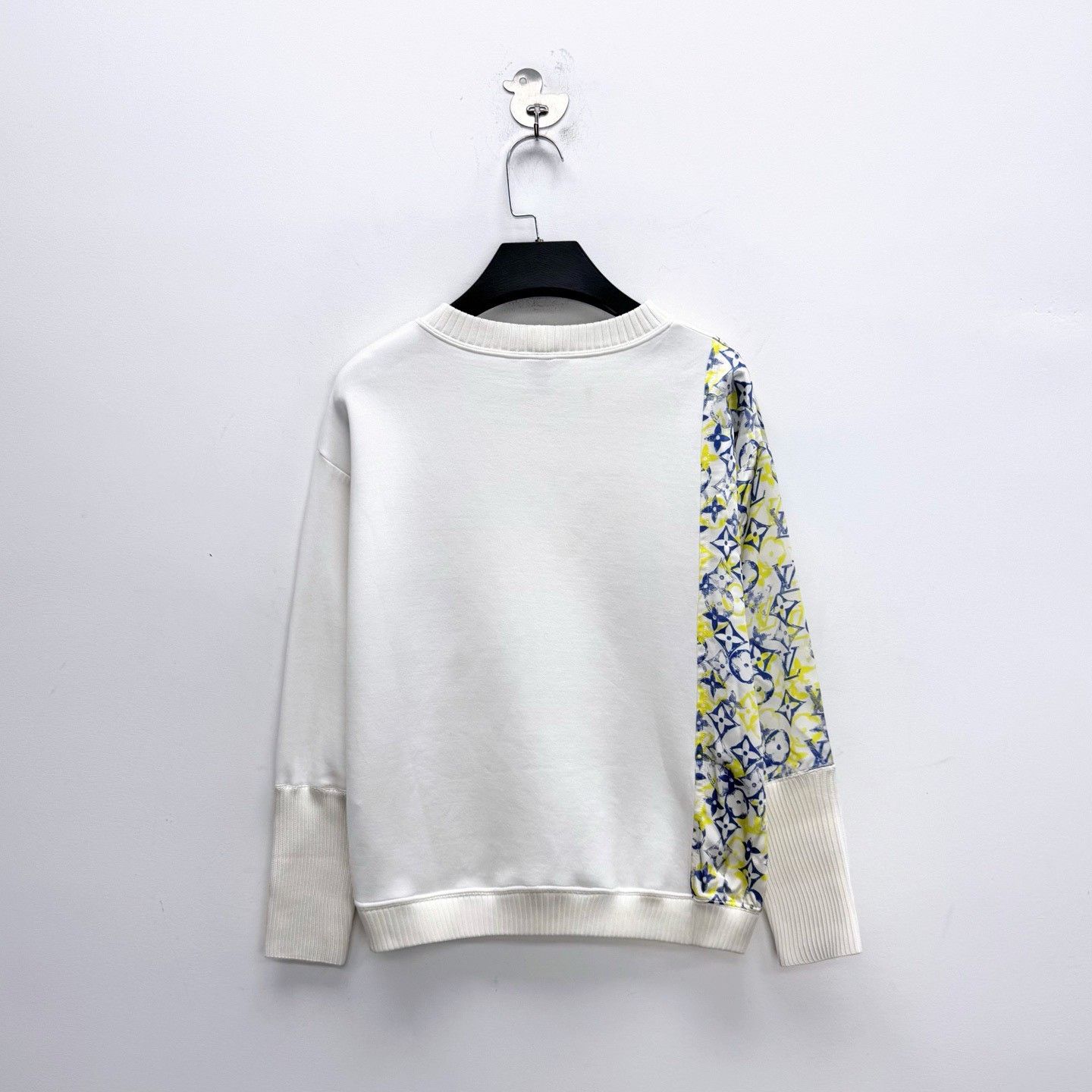 Louis Vuitton Louis Vuitton Gradient Graffiti Monogram Short Sweatshirt Size US M / EU 48-50 / 2 - 2 Thumbnail