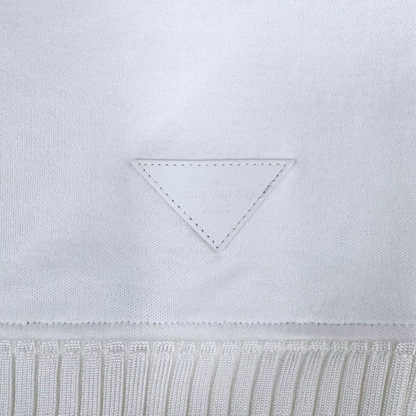 Louis Vuitton Louis Vuitton Gradient Graffiti Monogram Short Sweatshirt Size US M / EU 48-50 / 2 - 6 Thumbnail