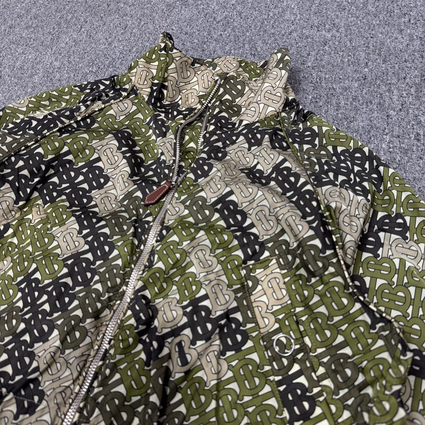 Burberry Burberry TB Logo Print Windbreaker Jacket Size XS / US 0-2 / IT 36-38 - 3 Thumbnail
