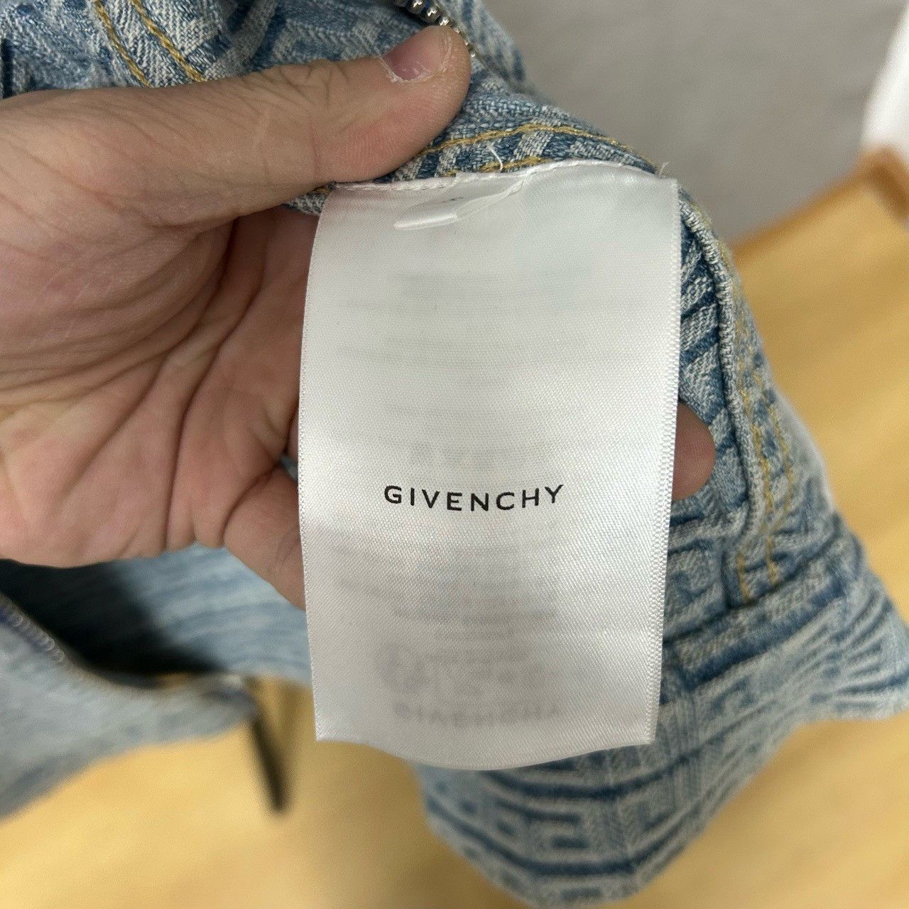 Givenchy Givenchy 4G Print Denim Zip Jacket Size US S / EU 44-46 / 1 - 4 Thumbnail