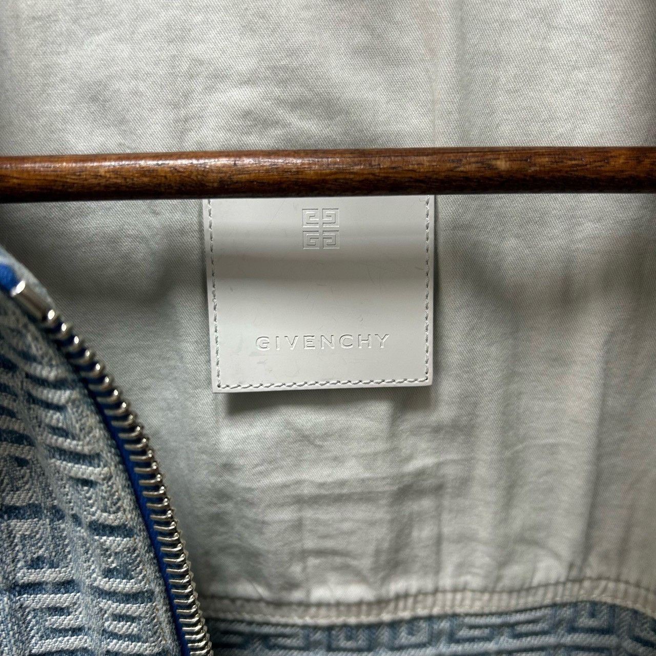 Givenchy Givenchy 4G Print Denim Zip Jacket Size US S / EU 44-46 / 1 - 3 Thumbnail