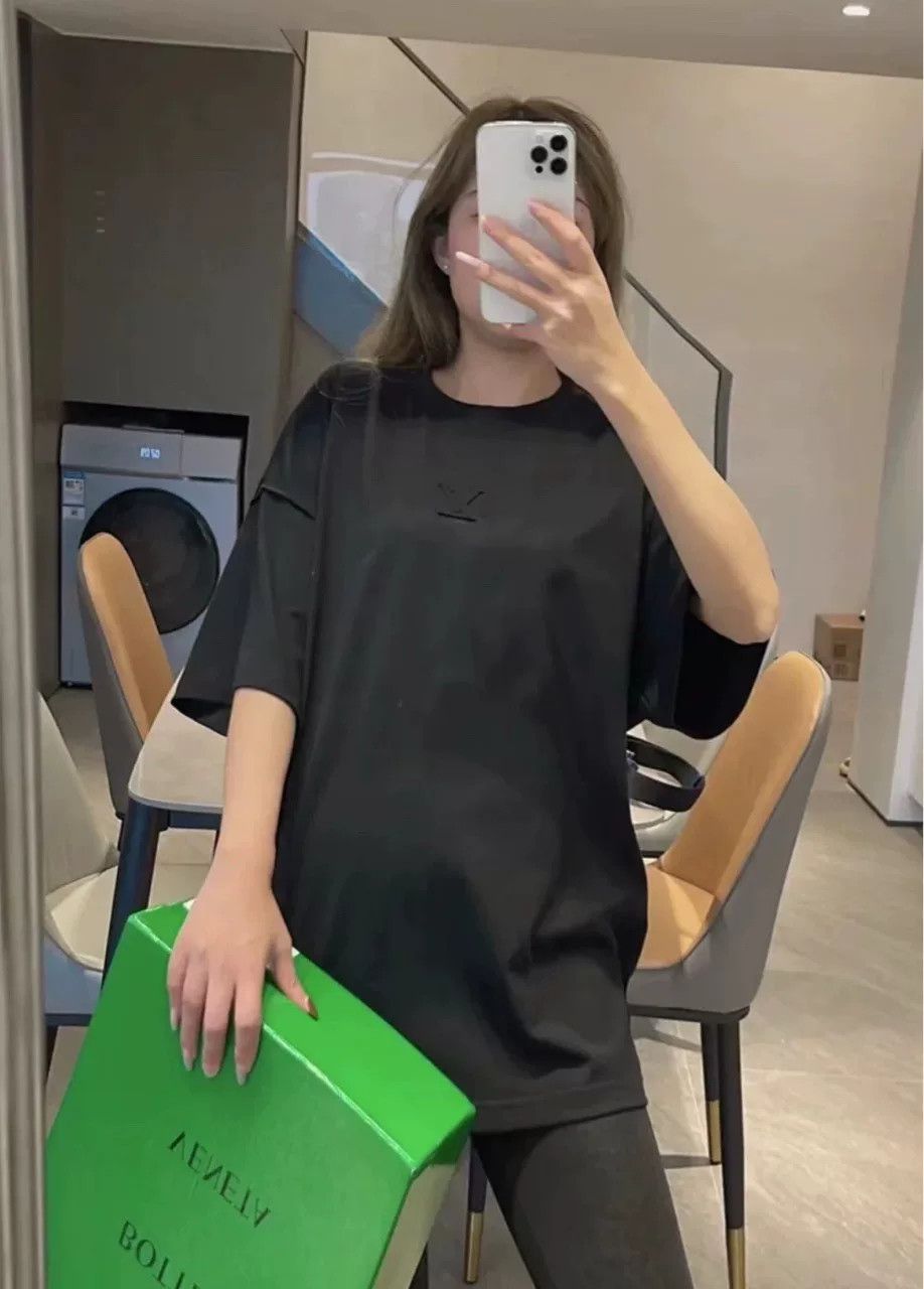 Louis Vuitton Louis Vuitton 23 Embossed Logo Black T-Shirt Size US M / EU 48-50 / 2 - 7 Thumbnail