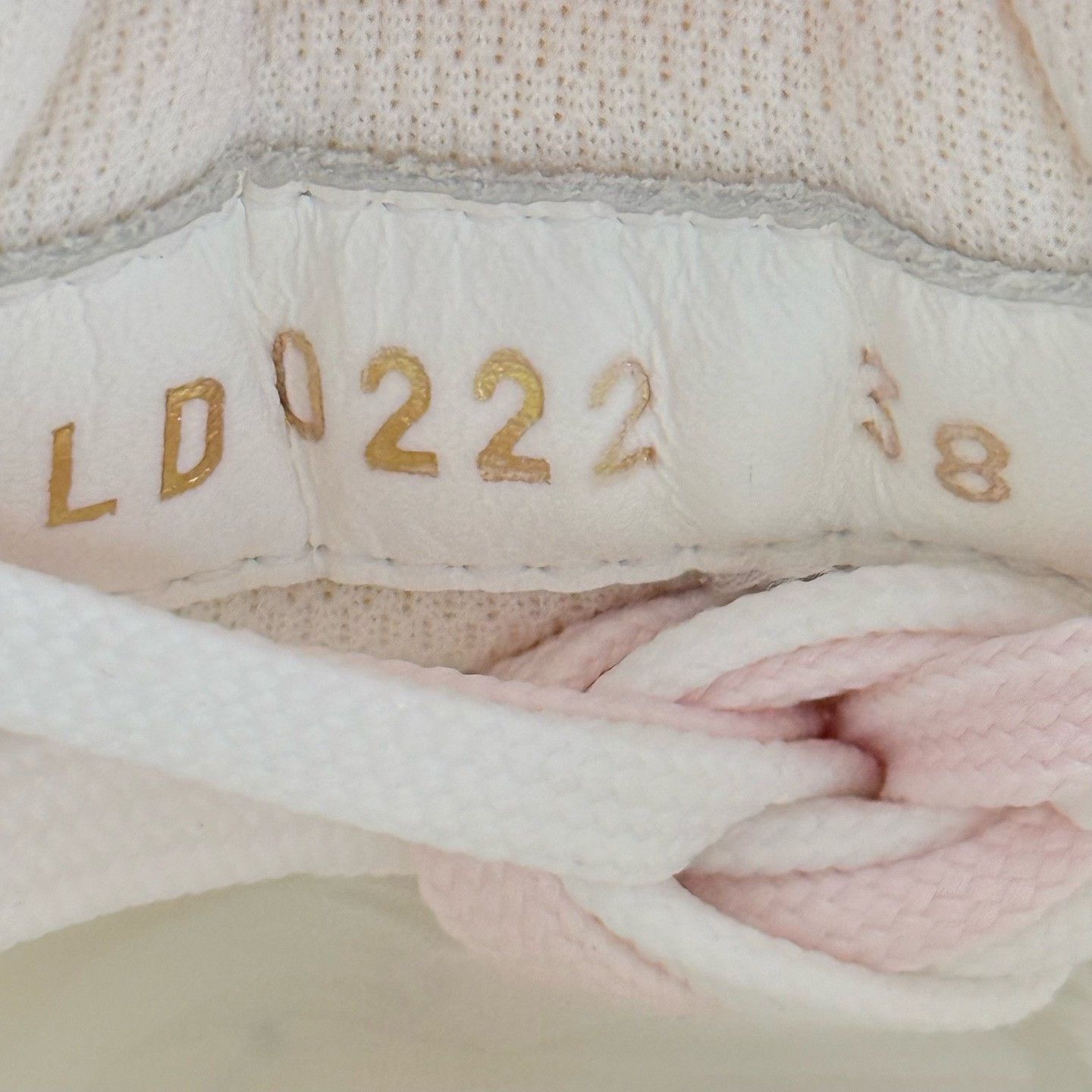 Louis Vuitton Louis Vuitton Laser Monogram Biscuit Shoes Size US 7 / IT 37 - 4 Thumbnail