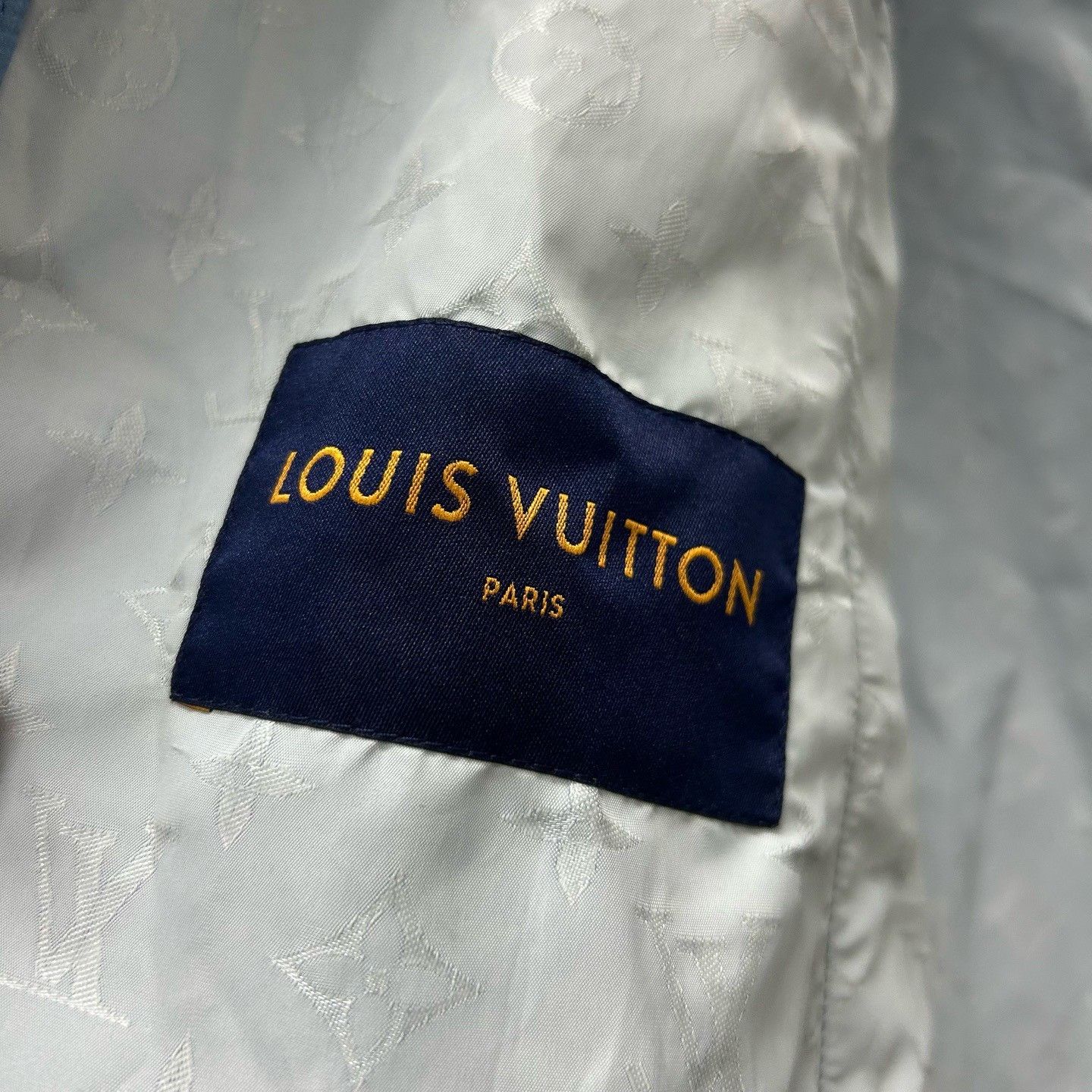 Louis Vuitton Louis Vuitton Blue Sky Cloud Print Jacket Size US M / EU 48-50 / 2 - 3 Thumbnail