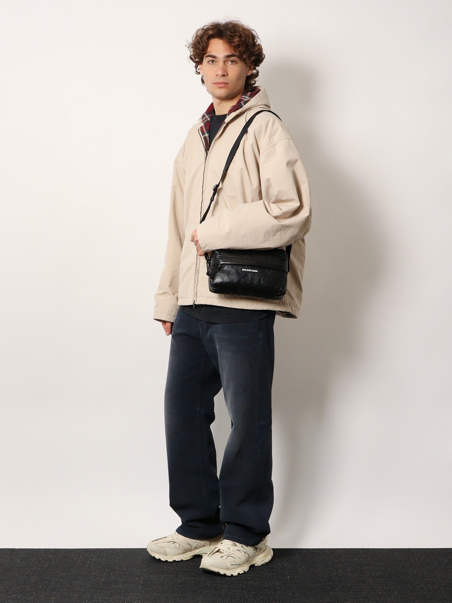 Balenciaga Cotton Blend Jacket With Embroidered Logo On The Front Size US S / EU 44-46 / 1 - 4 Thumbnail