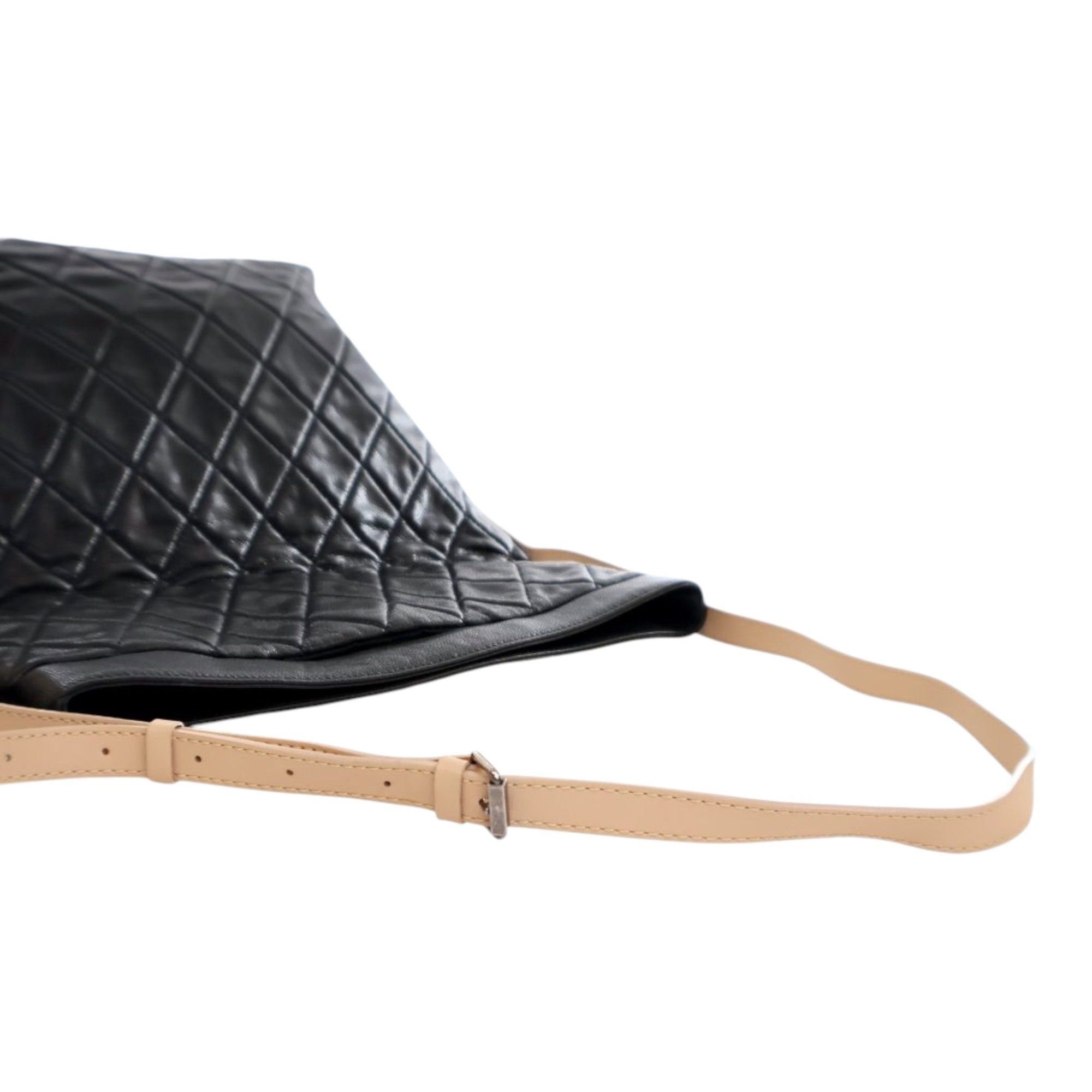 Chanel Reissue Quilted Caviar Messenger Flap Size ONE SIZE - 15 Thumbnail