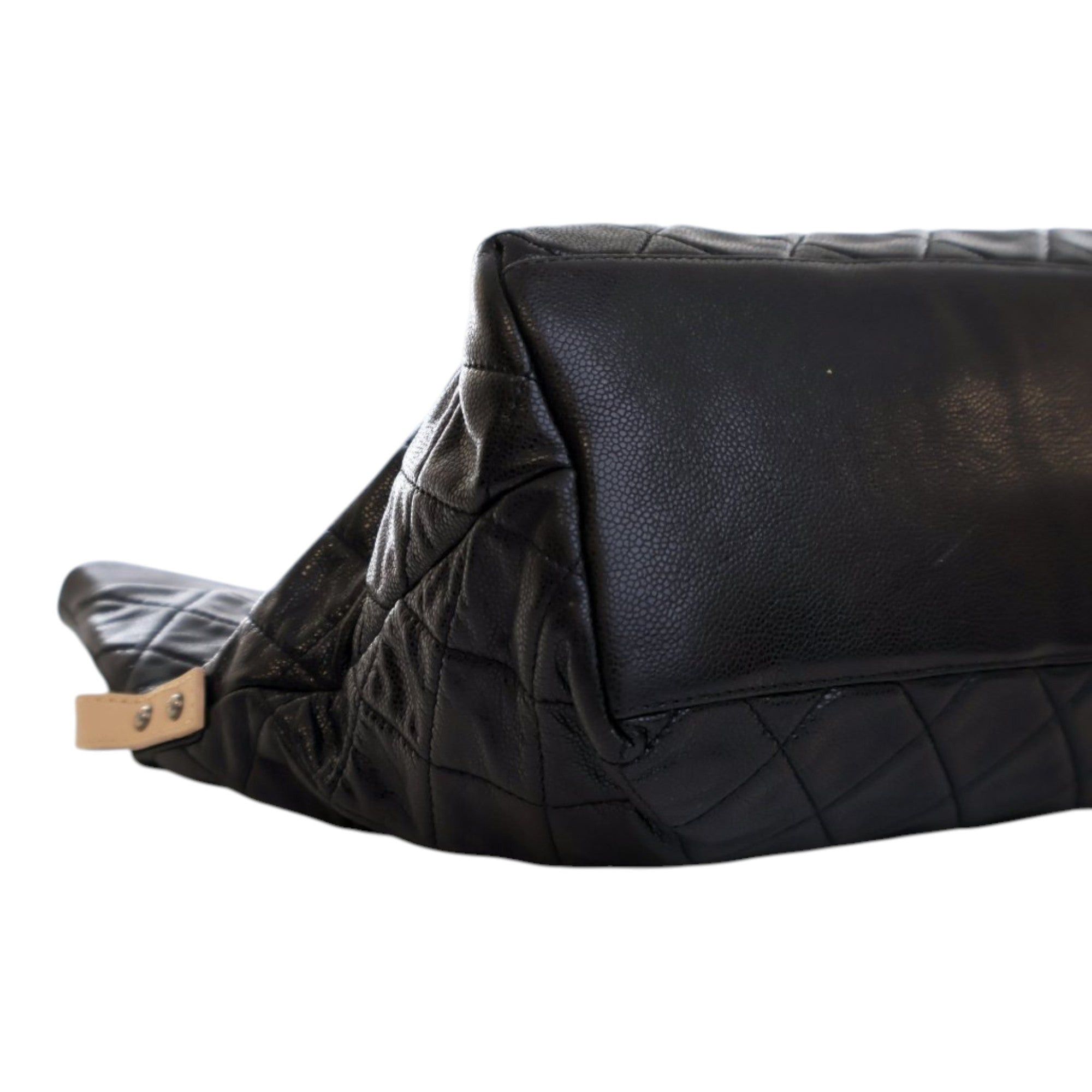 Chanel Reissue Quilted Caviar Messenger Flap Size ONE SIZE - 9 Thumbnail