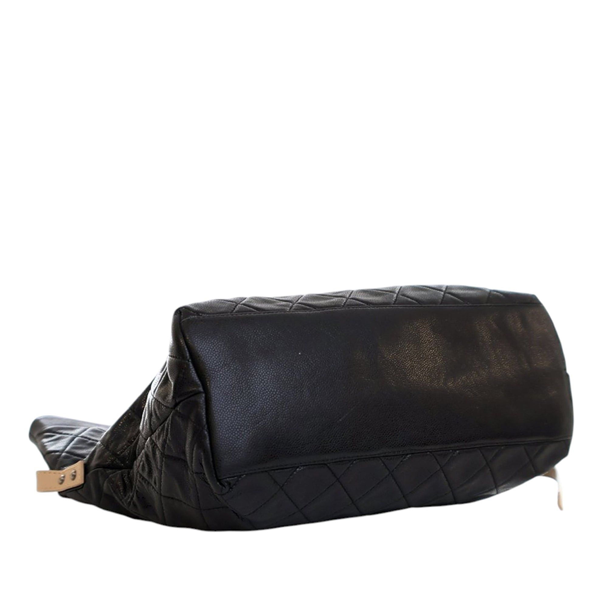 Chanel Reissue Quilted Caviar Messenger Flap Size ONE SIZE - 11 Thumbnail
