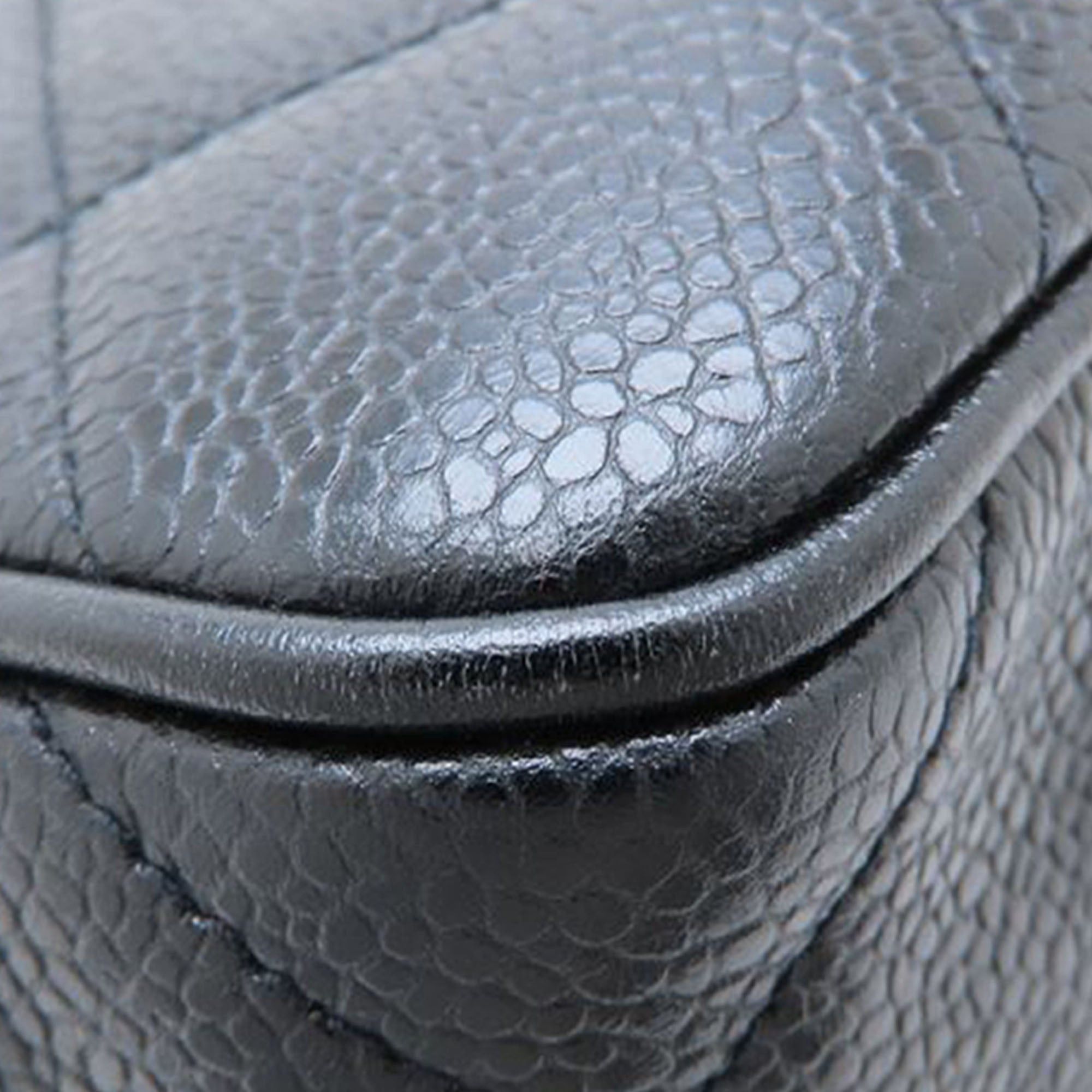 Chanel CC Quilted Caviar Front Pocket Shoulder Bag Size ONE SIZE - 24 Thumbnail