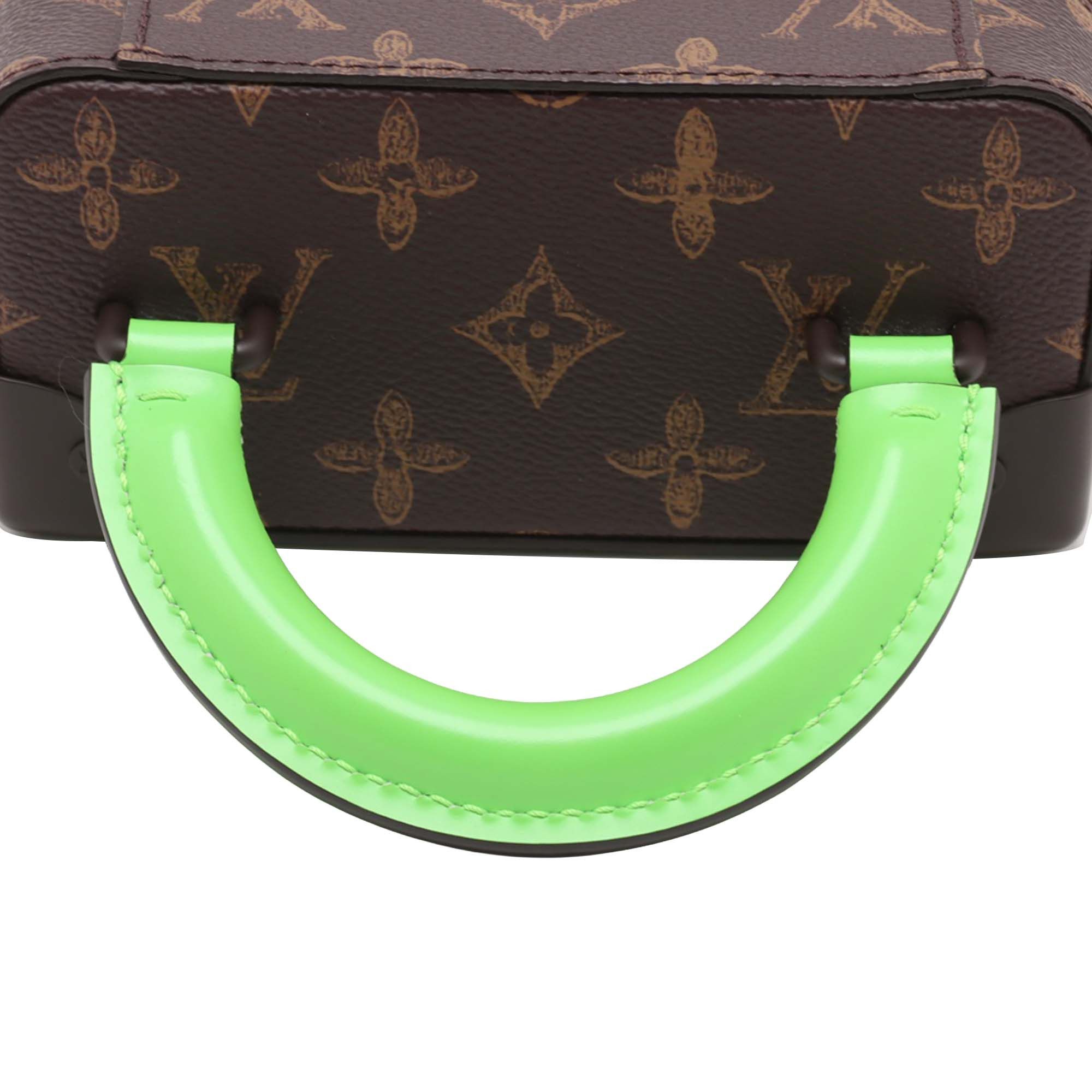 Louis Vuitton Monogram No7 Vertical Box Trunk Size ONE SIZE - 8 Thumbnail