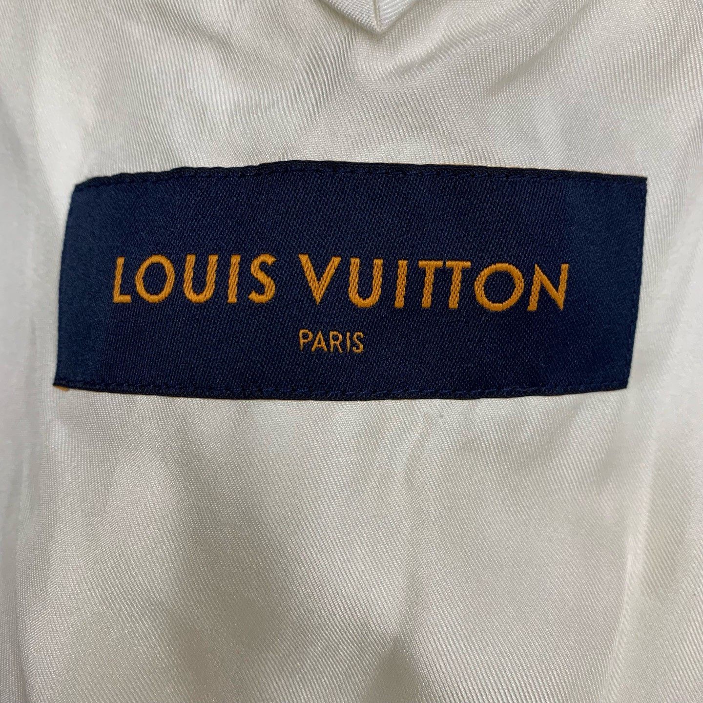 Louis Vuitton Louis Vuitton Beige Wool Silk Peace Dove Blazer Size US S / EU 44-46 / 1 - 6 Thumbnail