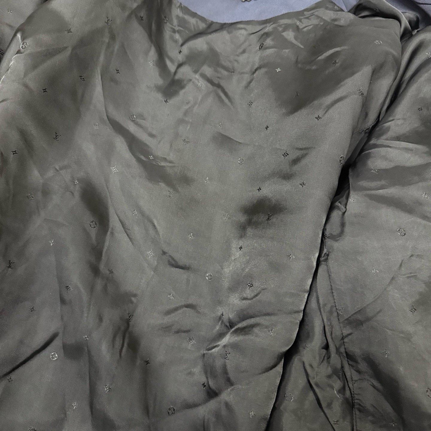 Louis Vuitton Louis Vuitton Arm Logo Jacket Size US M / EU 48-50 / 2 - 4 Thumbnail