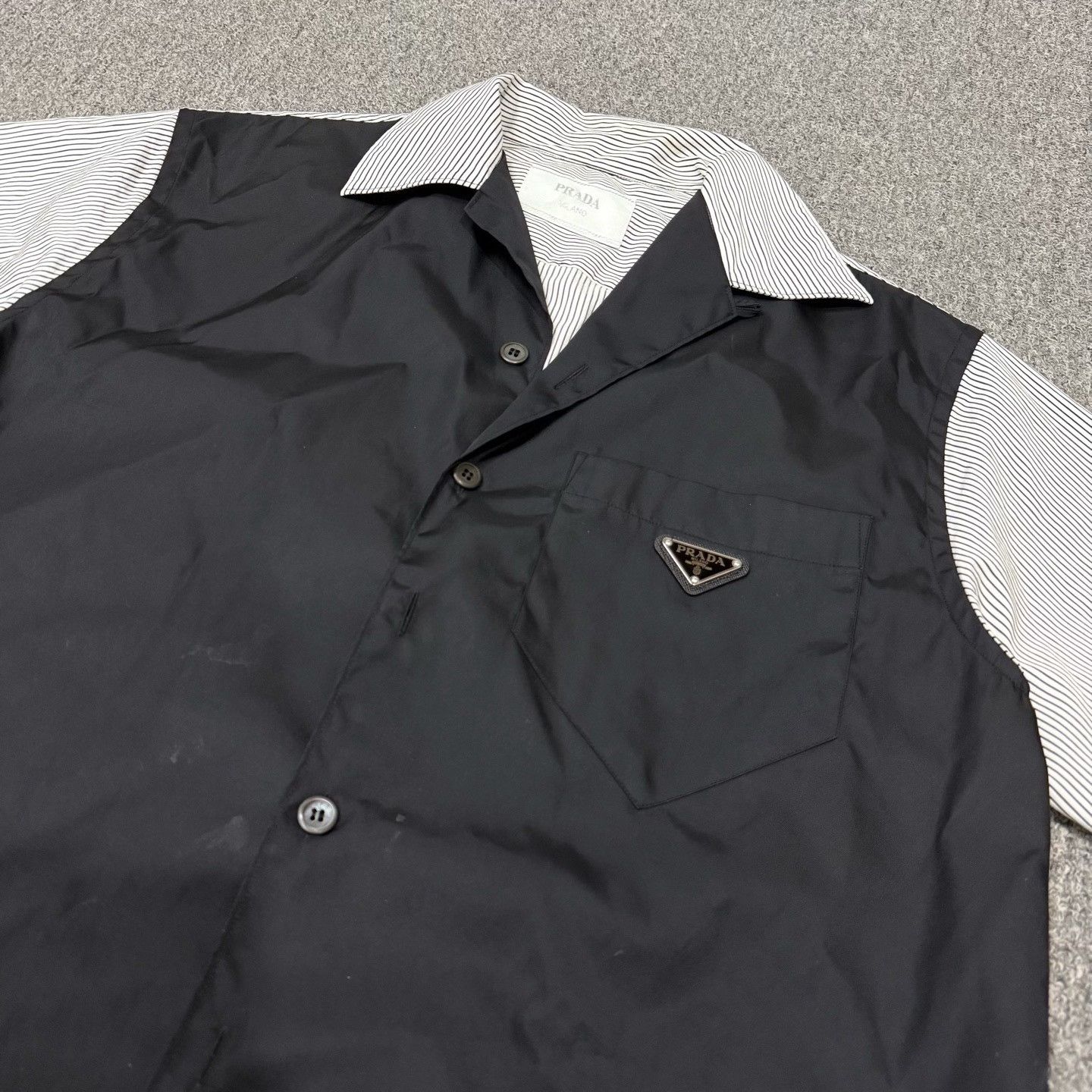 Prada Prada Nylon Panel Triangle Logo Short-Sleeve Shirt Size US M / EU 48-50 / 2 - 3 Thumbnail