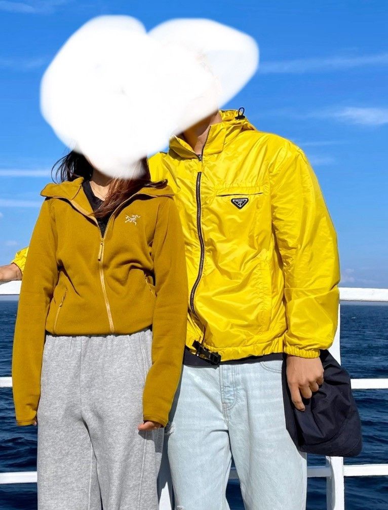 Prada Prada Yellow Triangle Logo Nylon Jacket Size US XL / EU 56 / 4 - 5 Thumbnail