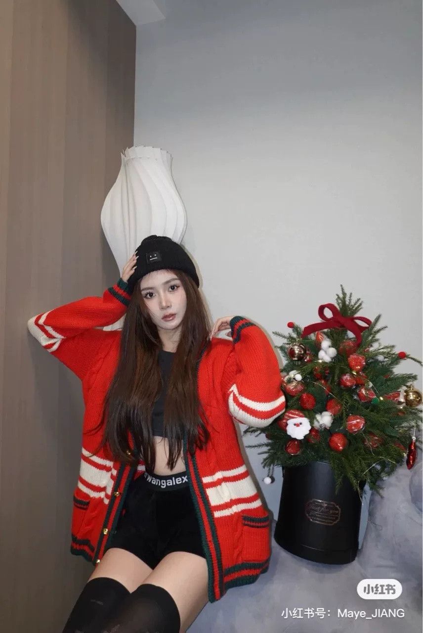 Gucci Gucci Red Slogan Knit Cardigan Size S / US 4 / IT 40 - 4 Thumbnail