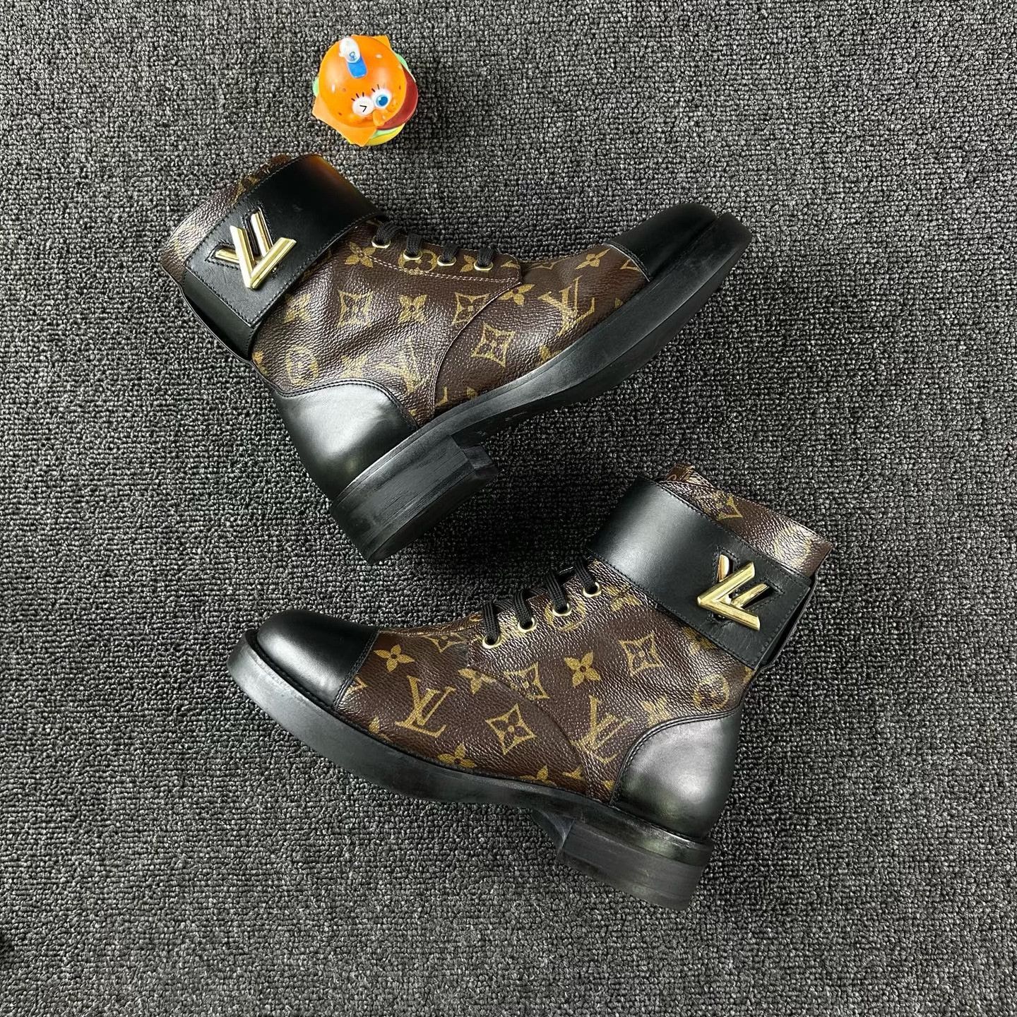 Louis Vuitton Louis Vuitton Monogram Short Boots Size US 5 / IT 35 - 3 Thumbnail