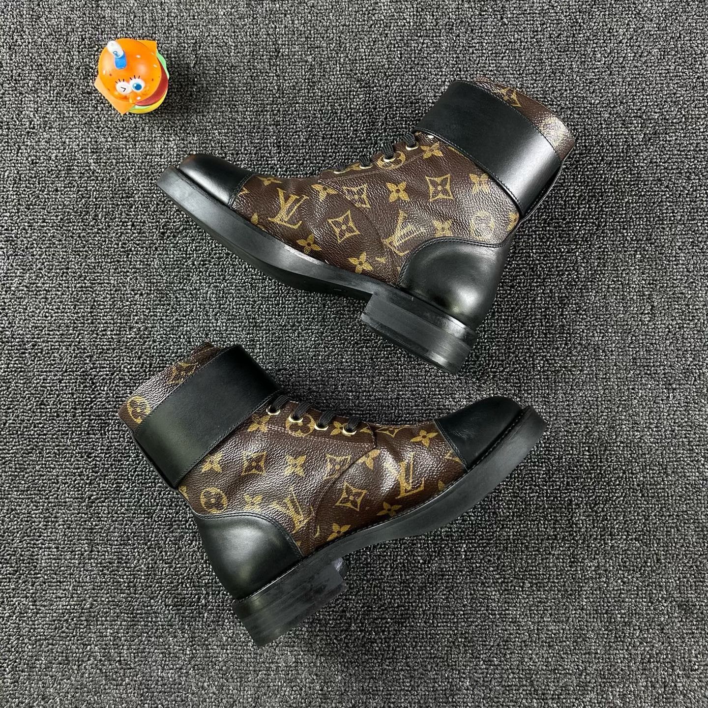 Louis Vuitton Louis Vuitton Monogram Short Boots Size US 5 / IT 35 - 4 Thumbnail