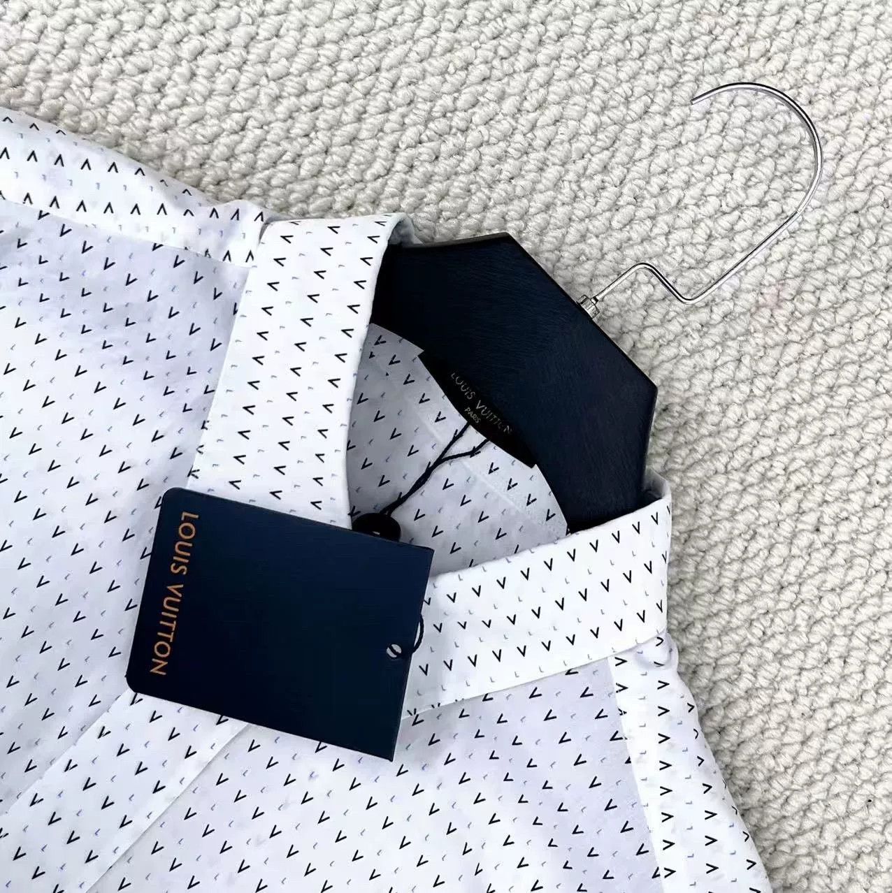 Louis Vuitton Louis Vuitton Monogram Short-Sleeve Shirt Size US L / EU 52-54 / 3 - 3 Thumbnail