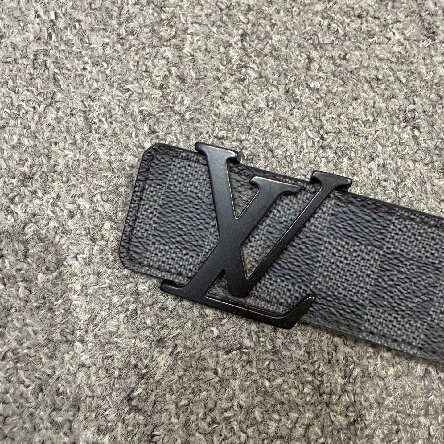 Louis Vuitton Louis Vuitton Damier Black Belt Size ONE SIZE - 2 Thumbnail