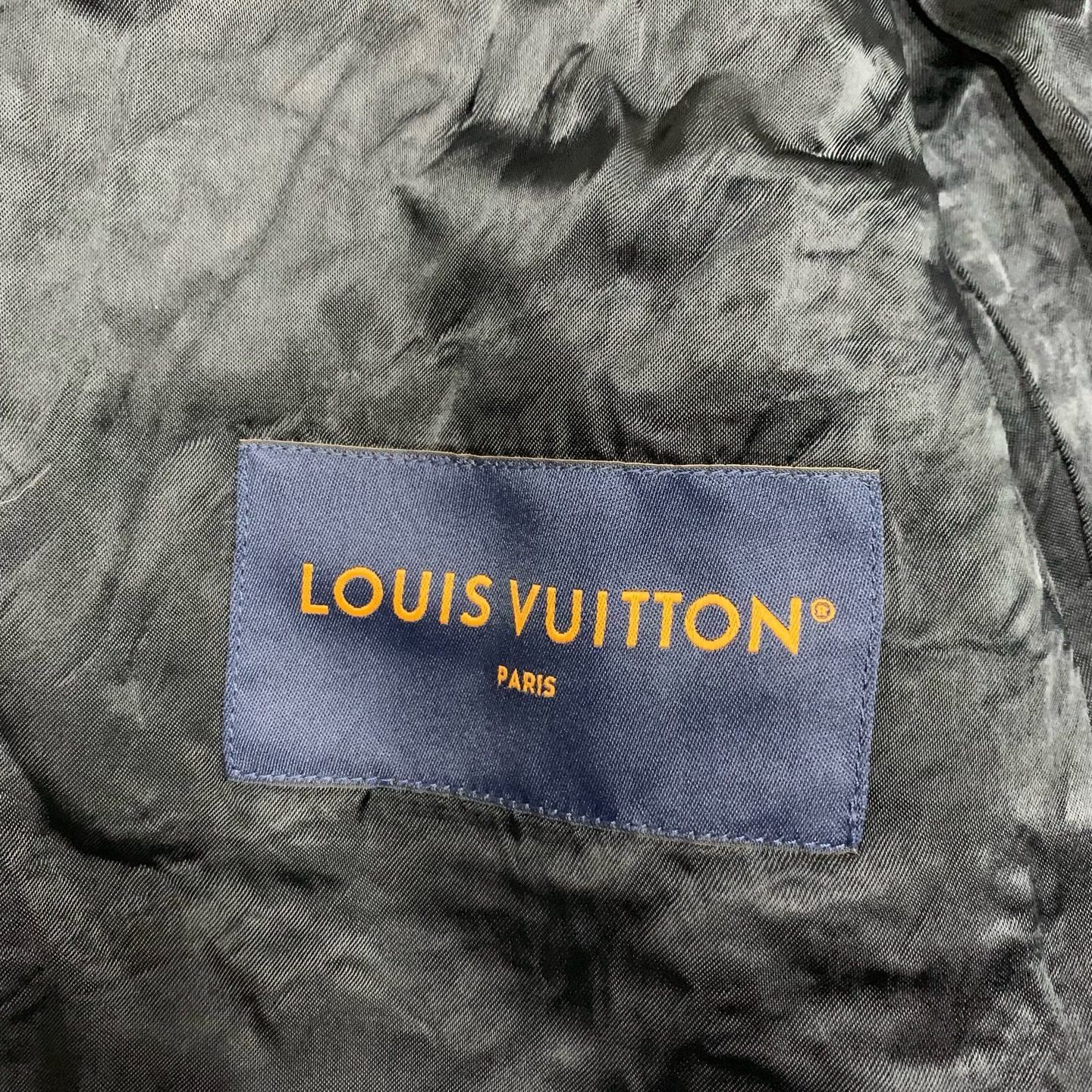 Louis Vuitton LV Blue Flocked Monogram Print Coat Size US M / EU 48-50 / 2 - 6 Thumbnail