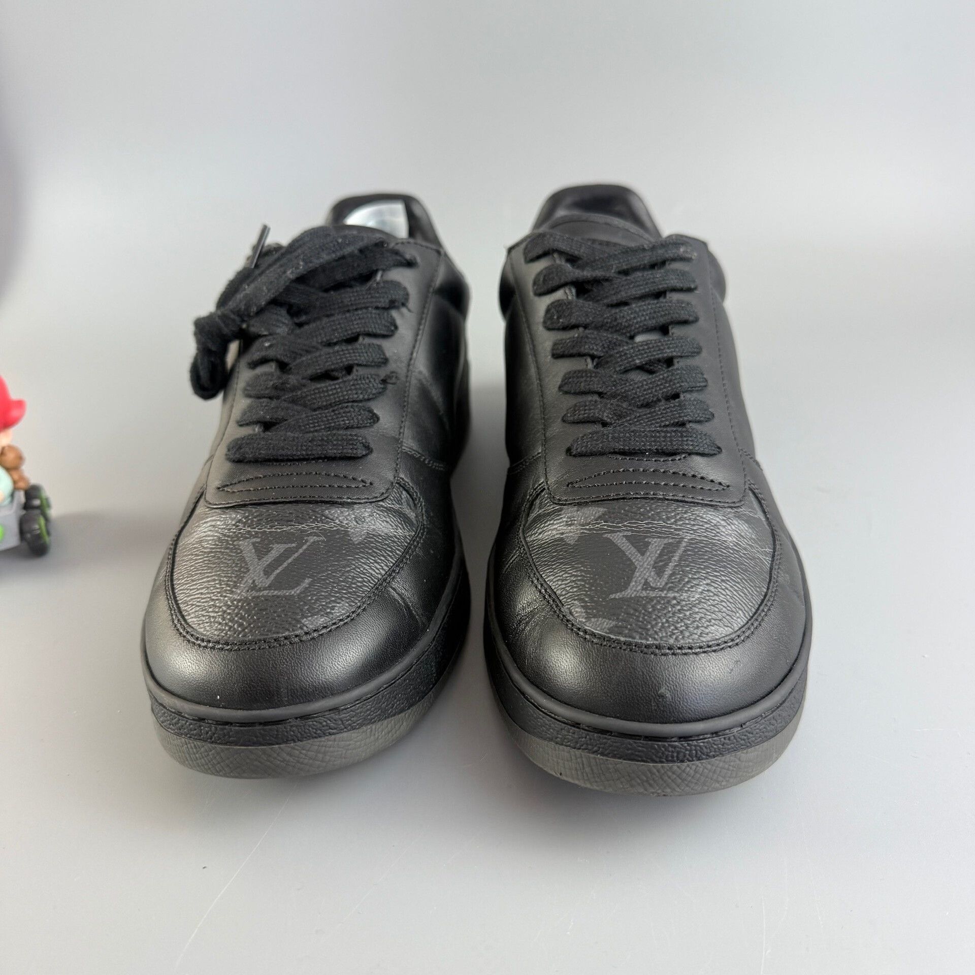 Louis Vuitton LV Black Monogram Lace-Up Casual Shoes Size US 6 / EU 39 - 2 Thumbnail