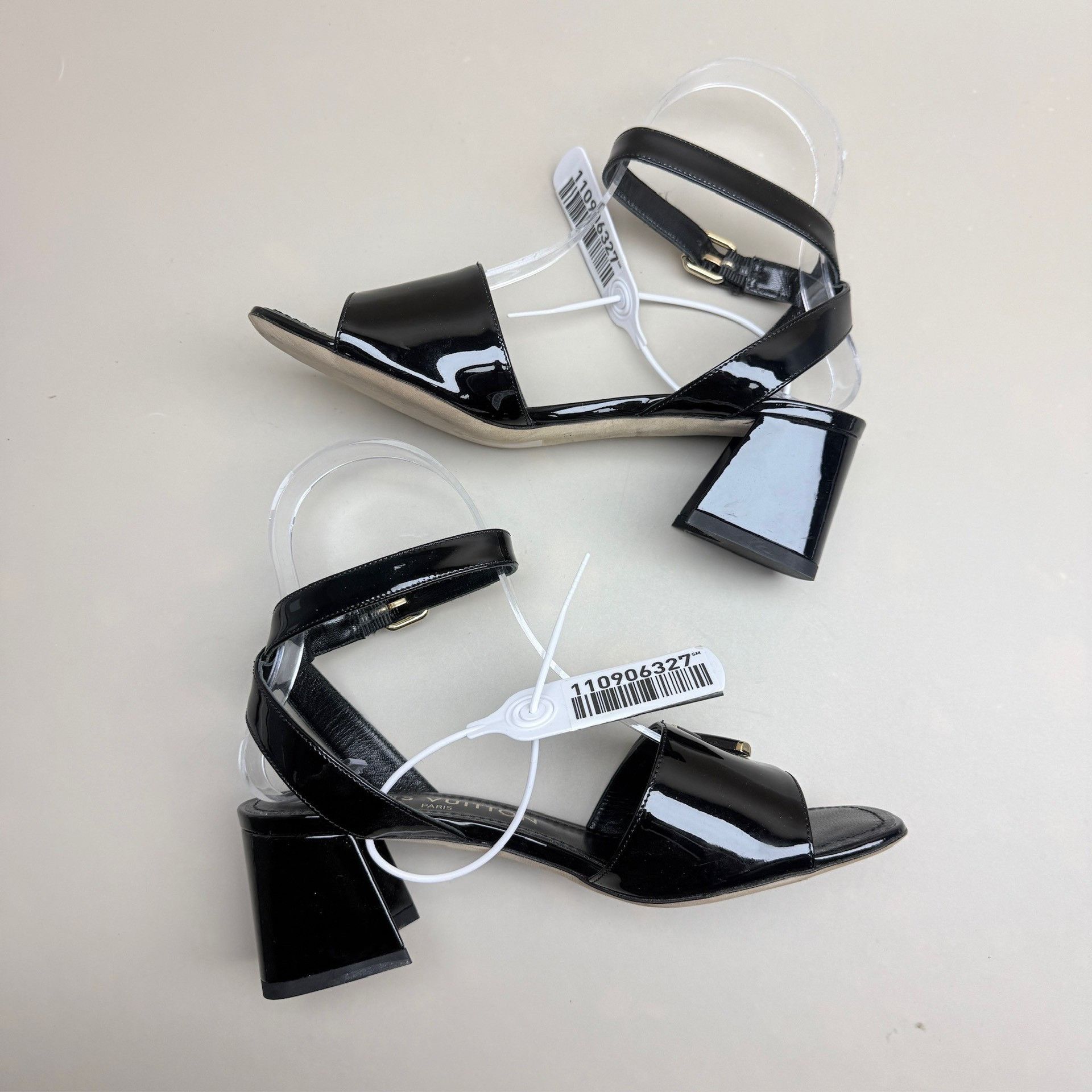 Louis Vuitton LV Black Gold Logo Strappy Sandals Size US 4 / IT 34 - 4 Thumbnail