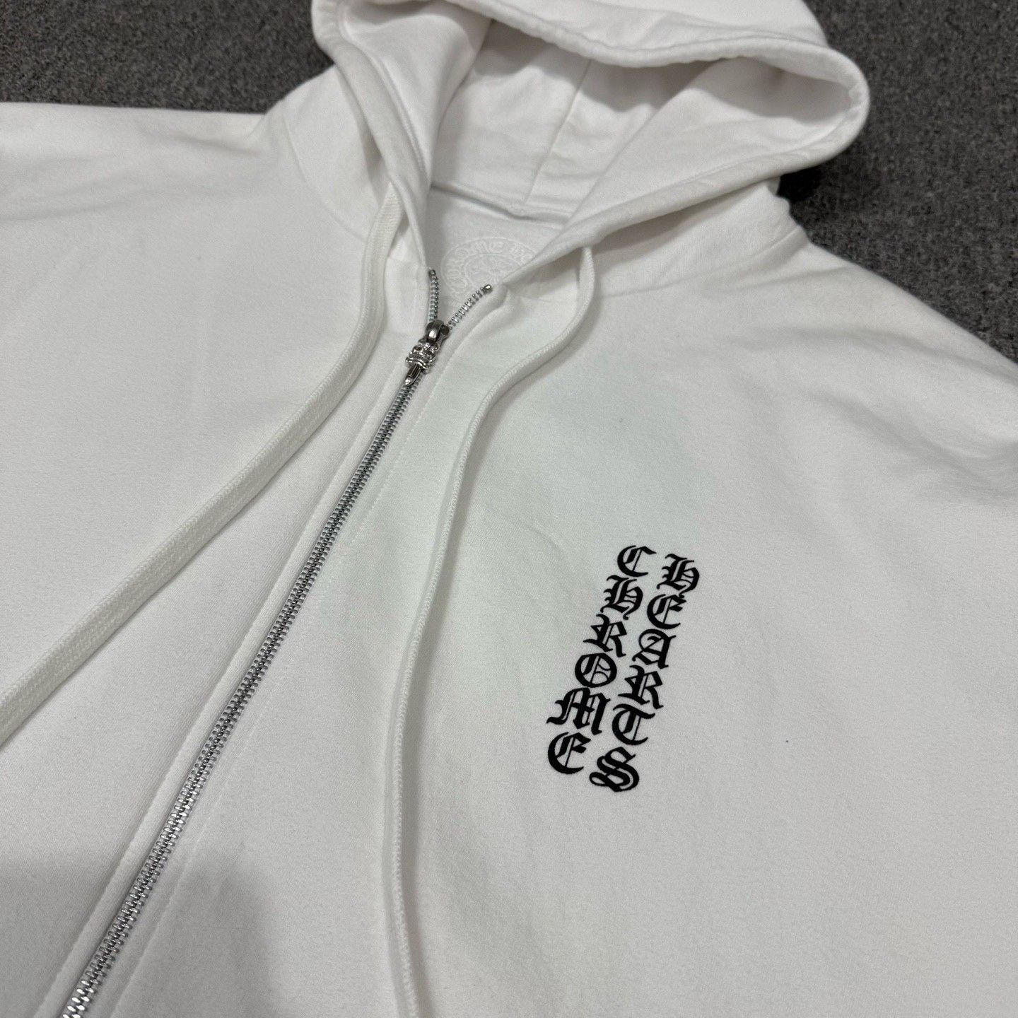 Chrome Hearts Chrome Hearts White Sanskrit Print Zip Hoodie XXL Size US XXL / EU 58 / 5 - 3 Thumbnail