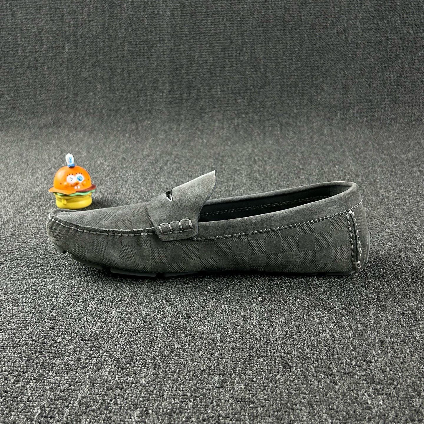 Louis Vuitton Louis Vuitton Gray Loafers Size US 10 / EU 43 - 3 Thumbnail