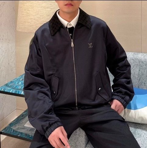 Louis Vuitton Louis Vuitton 2025 Reversible Logo Jacket Size US S / EU 44-46 / 1 - 8 Thumbnail