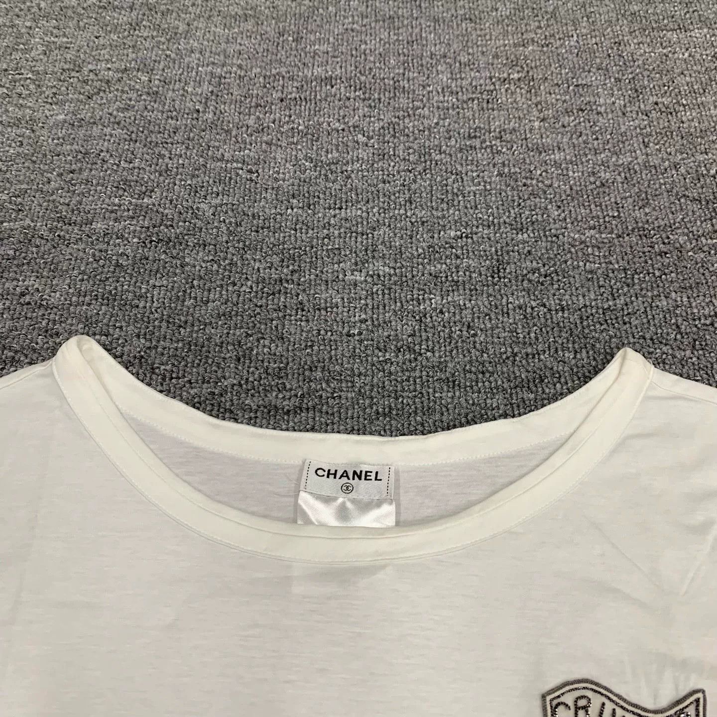 Chanel Chanel White Chest Logo Sleeveless Top Size XS / US 0-2 / IT 36-38 - 7 Thumbnail