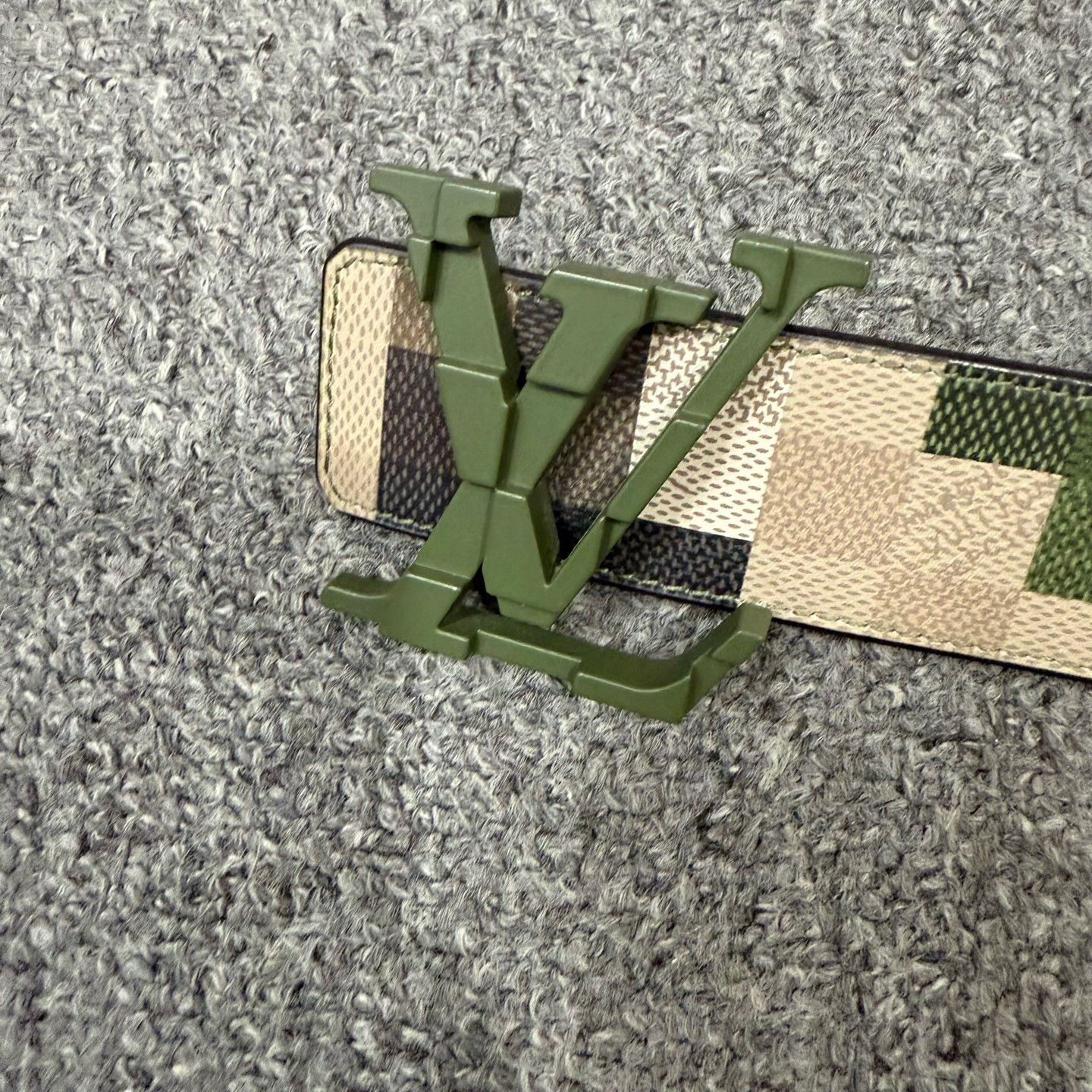Pharrell Louis Vuitton Mega Pixel LV Belt Size ONE SIZE - 2 Thumbnail