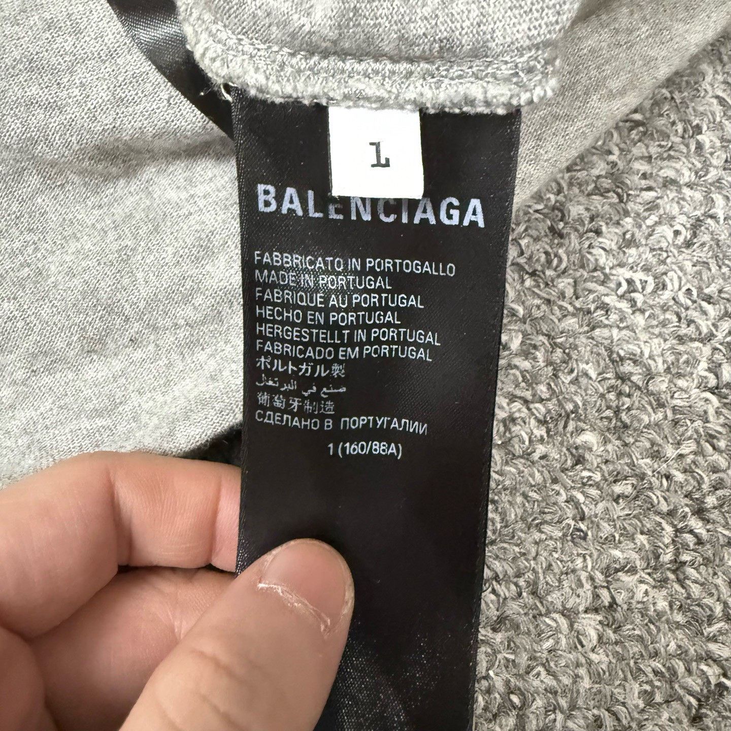Balenciaga Balenciaga Graffiti Print Round Neck T-Shirt Size US L / EU 52-54 / 3 - 4 Thumbnail